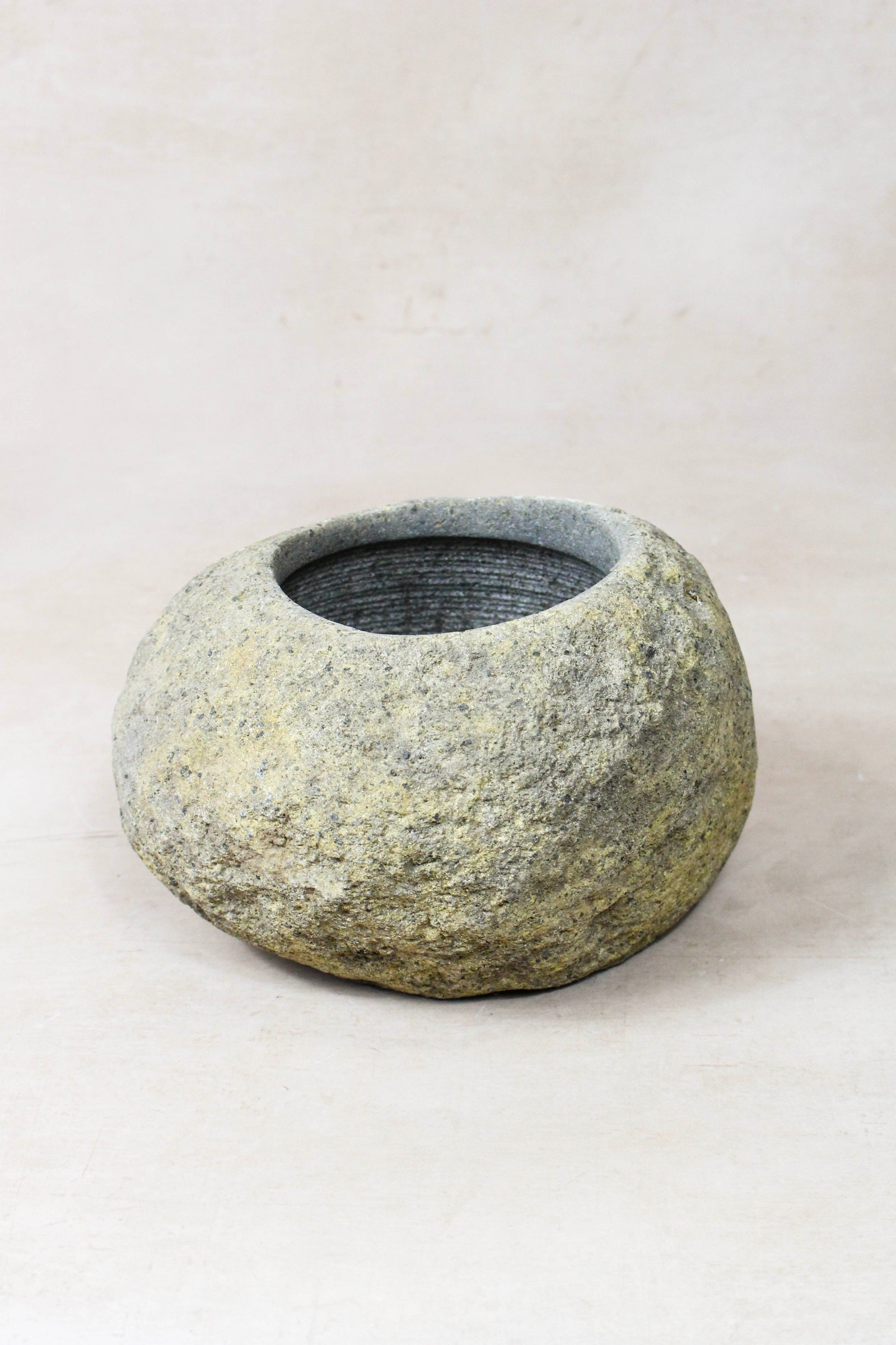 River Stone Planter Pot 22.1