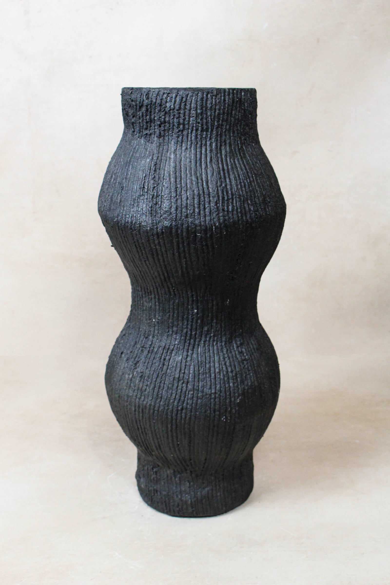 Gege Paper Mache Vase Carbon Nº 50