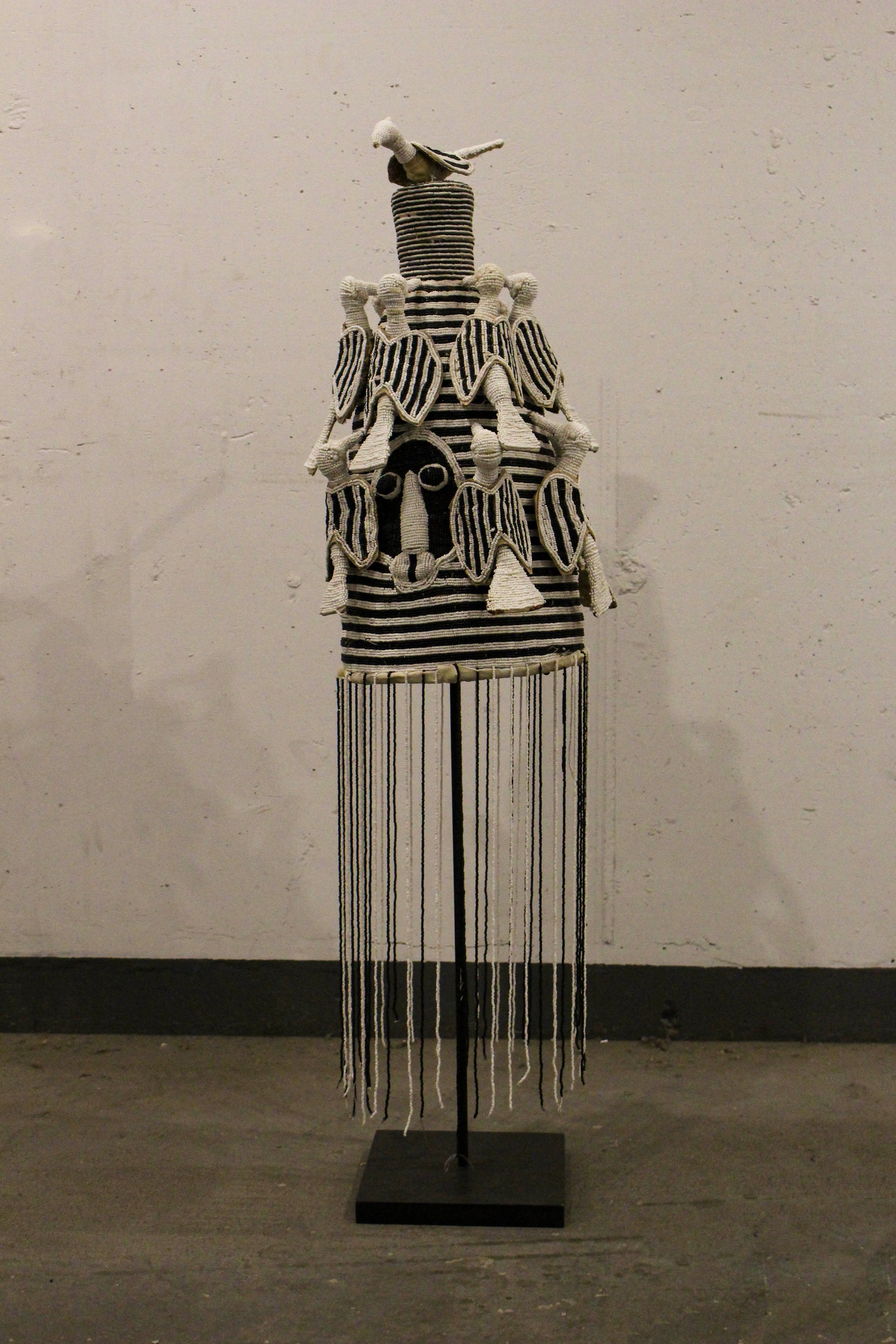 Yoruba Royal Crown Black & White - 15.3