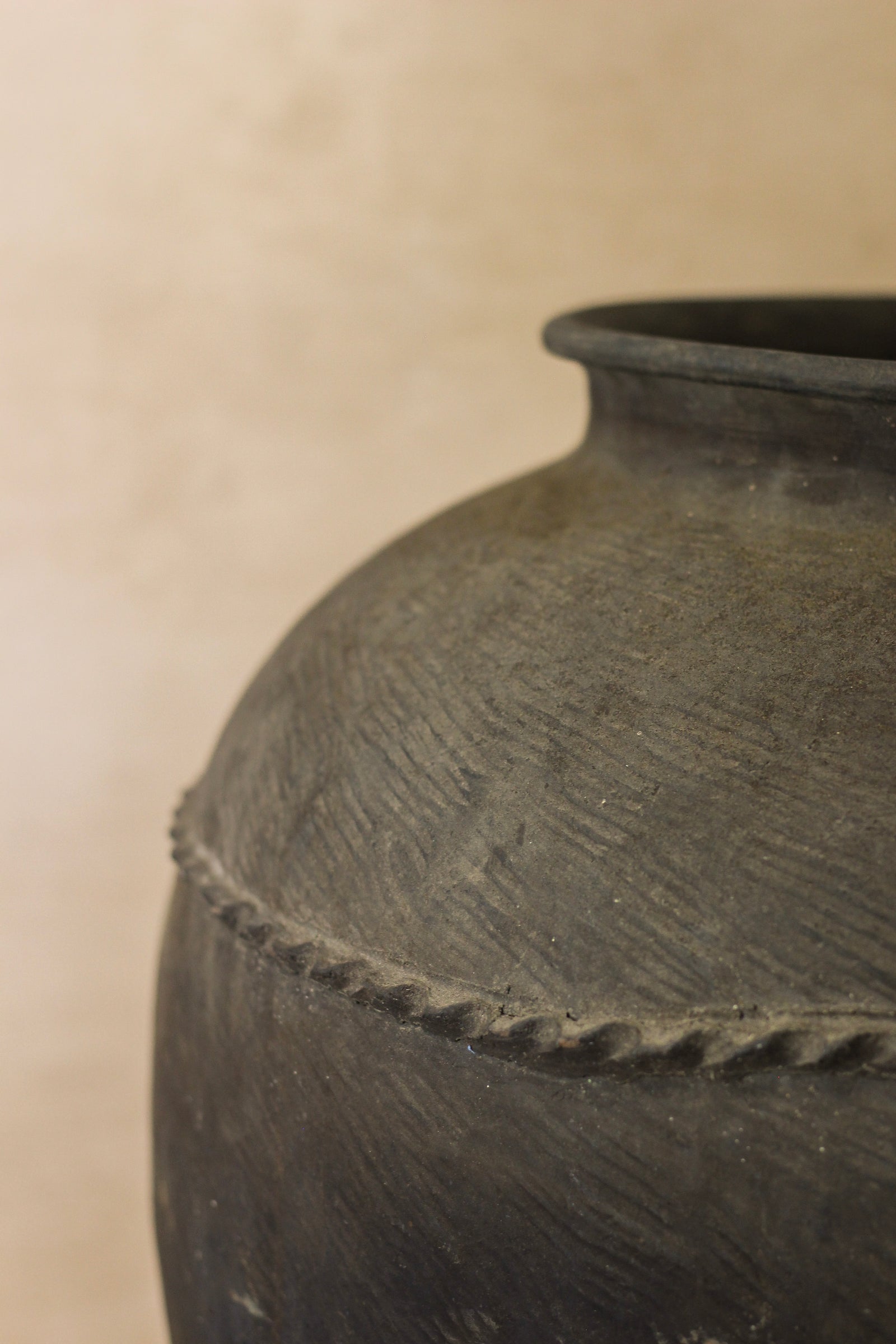 Vintage Black Asian Pots - VB04