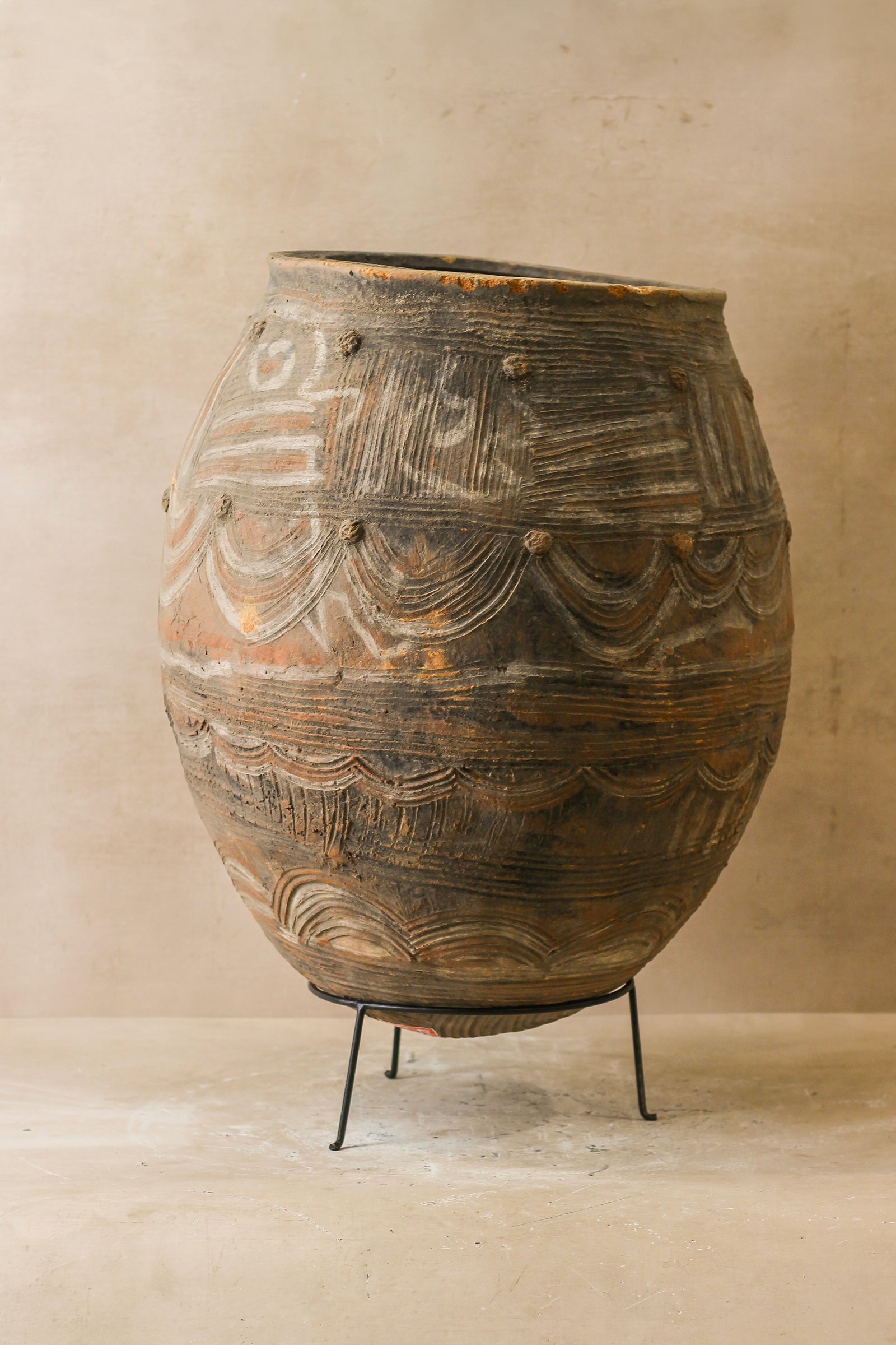 Vintage Nupe Pot - 2.1