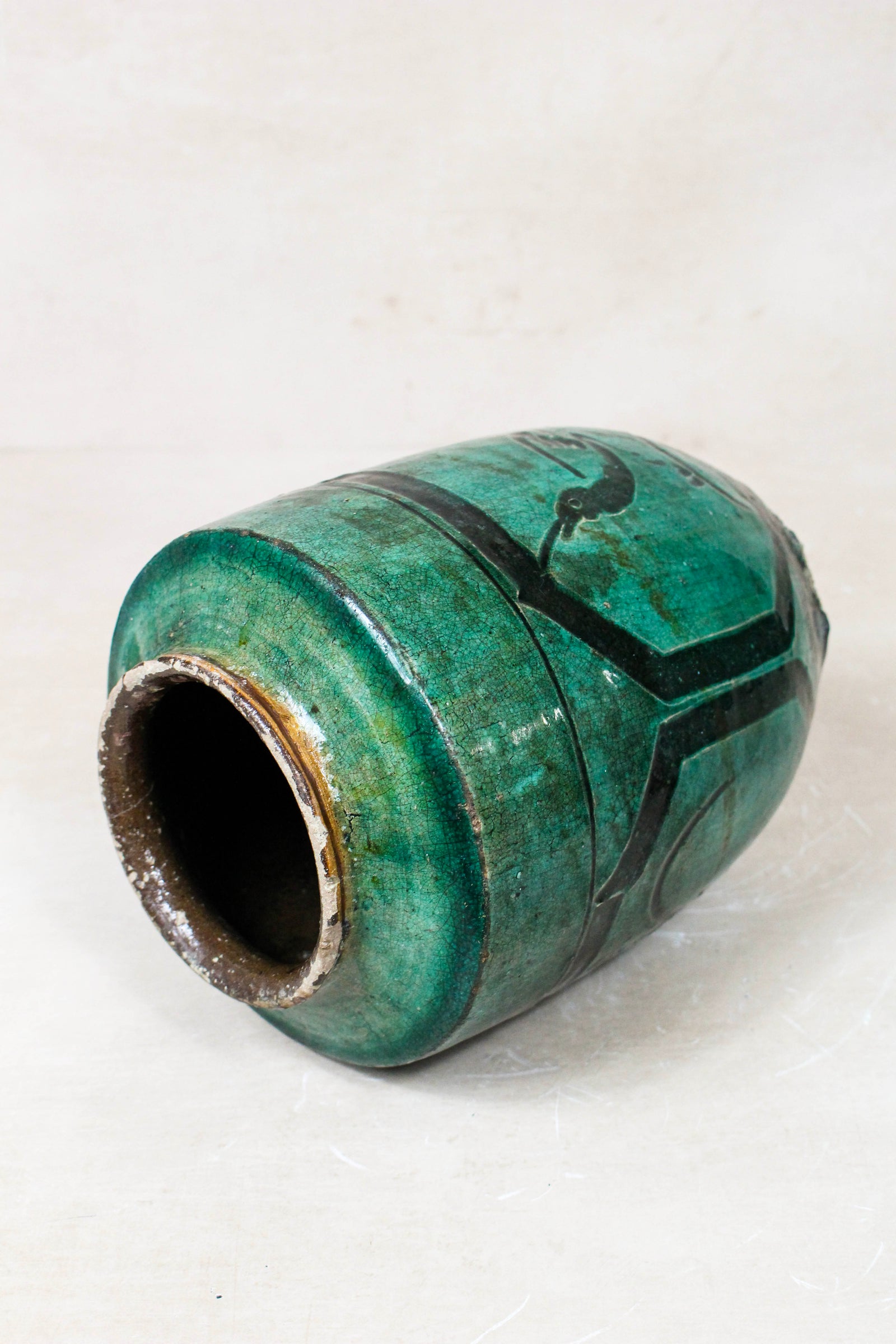Vintage Emerald Green Pot - EGP 16