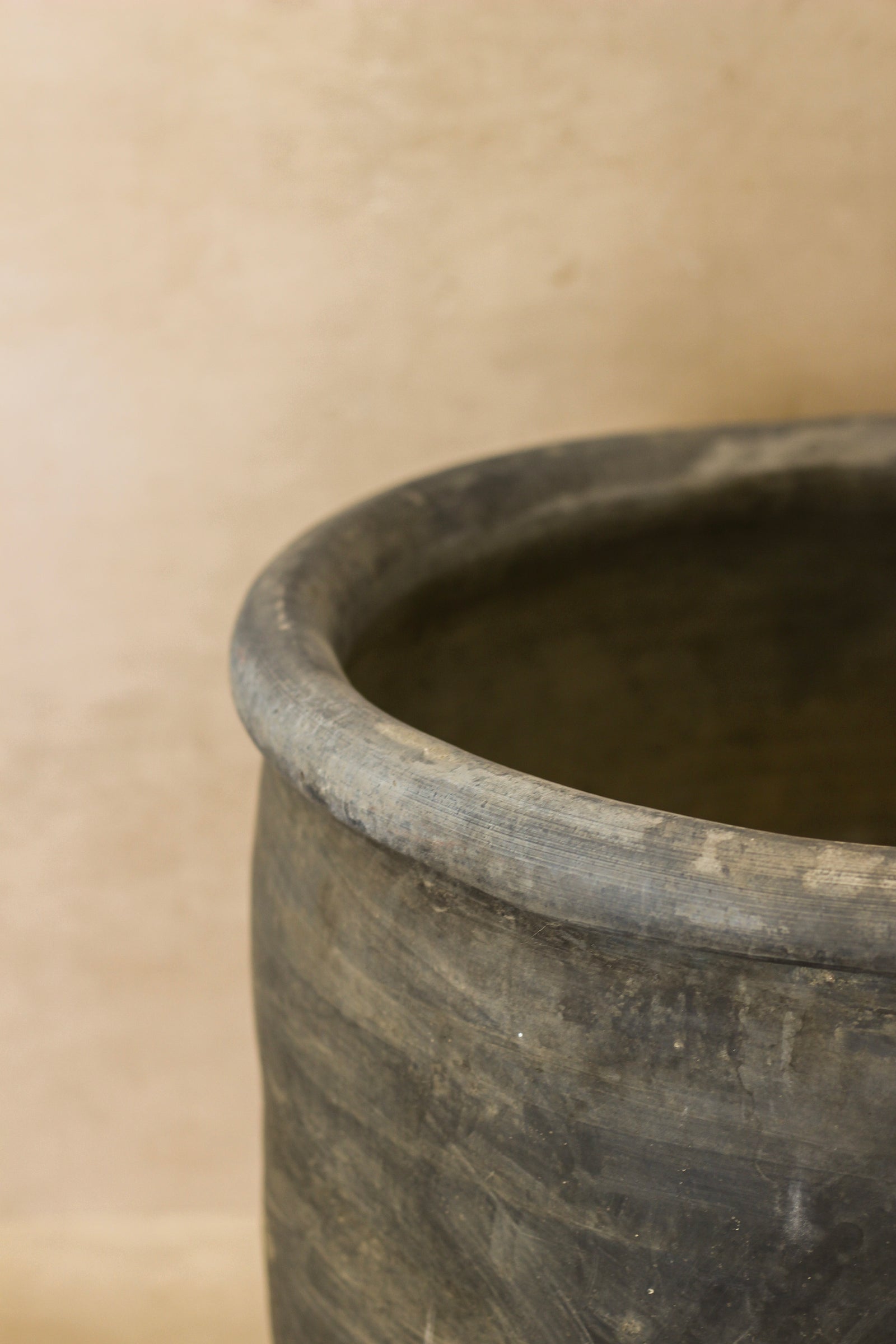 Big Old Grey Asian Pots - L009