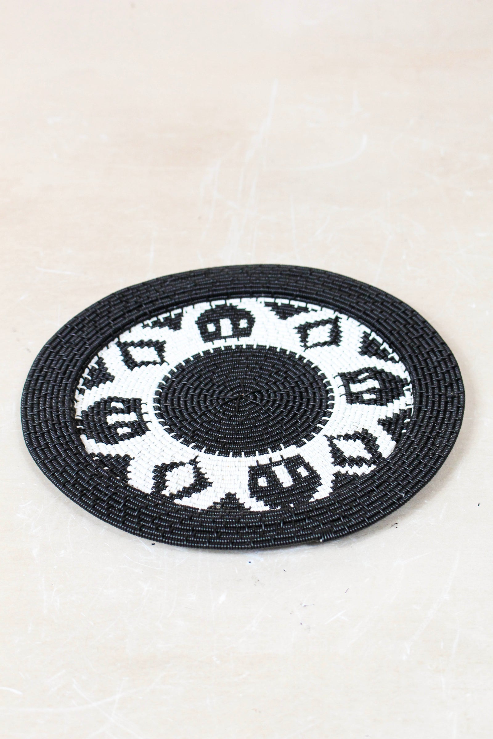 Zulu Telephone Wire Plate - 26.3