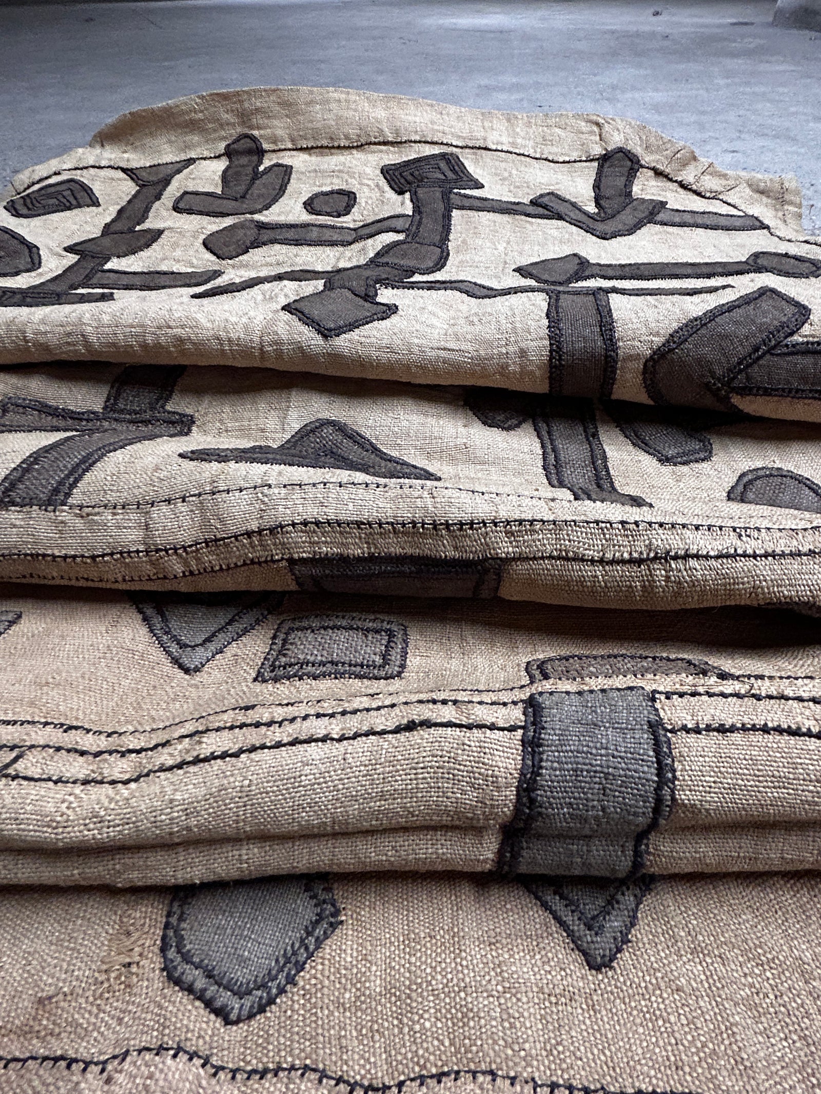 Antique Kuba cloth - Democratic Republic of Congo TR86.2