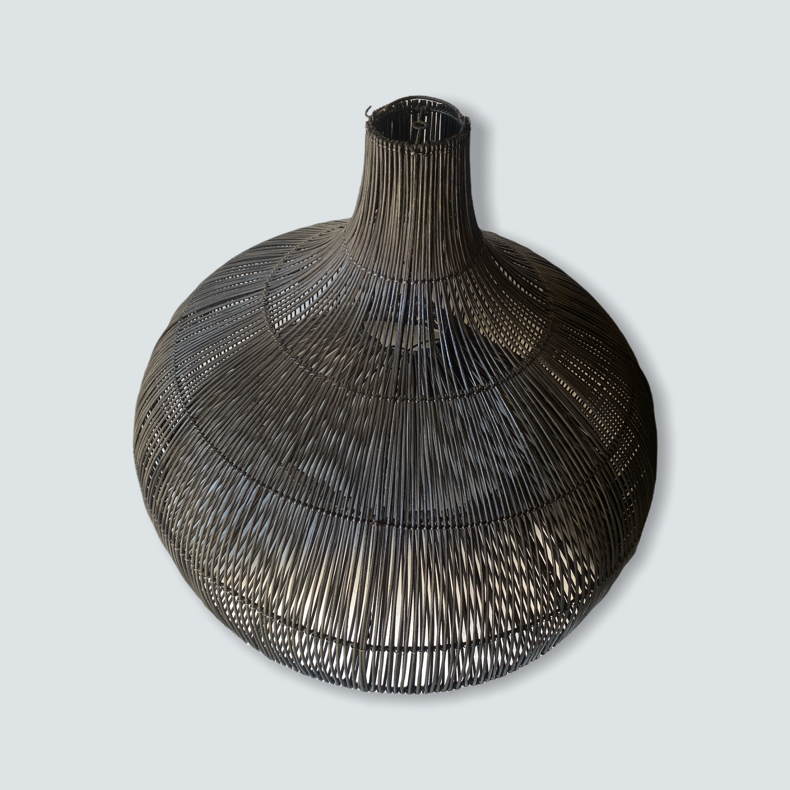 Rattan Dome pendant - black — side view