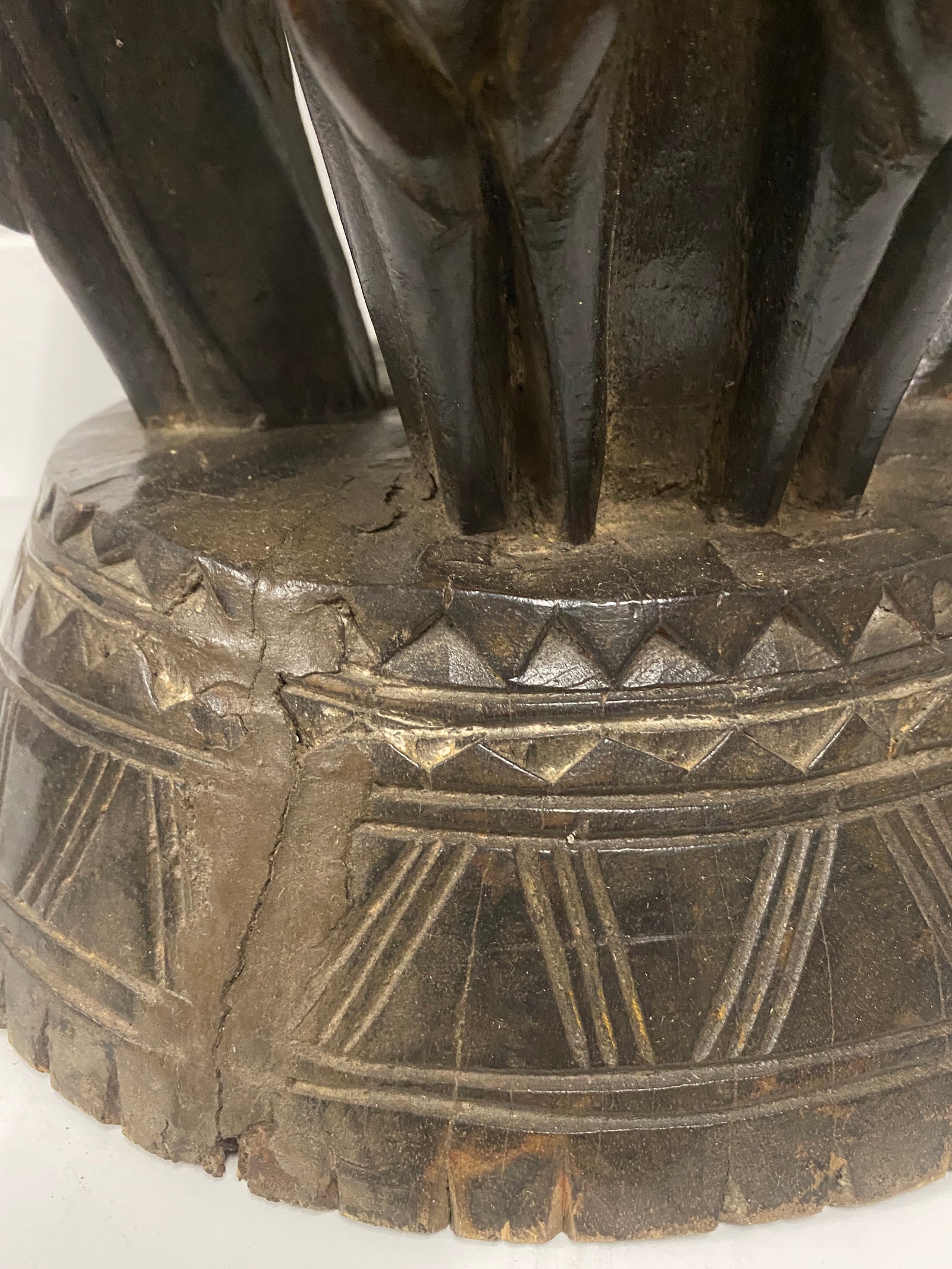 Baule stool - Hand carved - Ivory Coast (85.2)