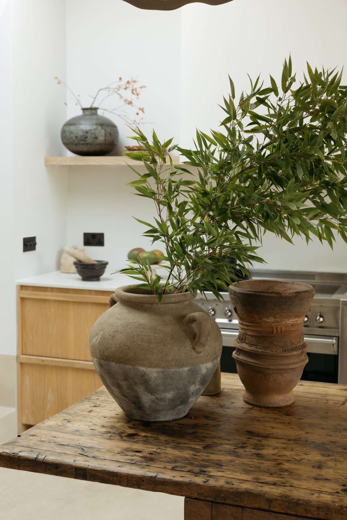 Medium Pots & Planters