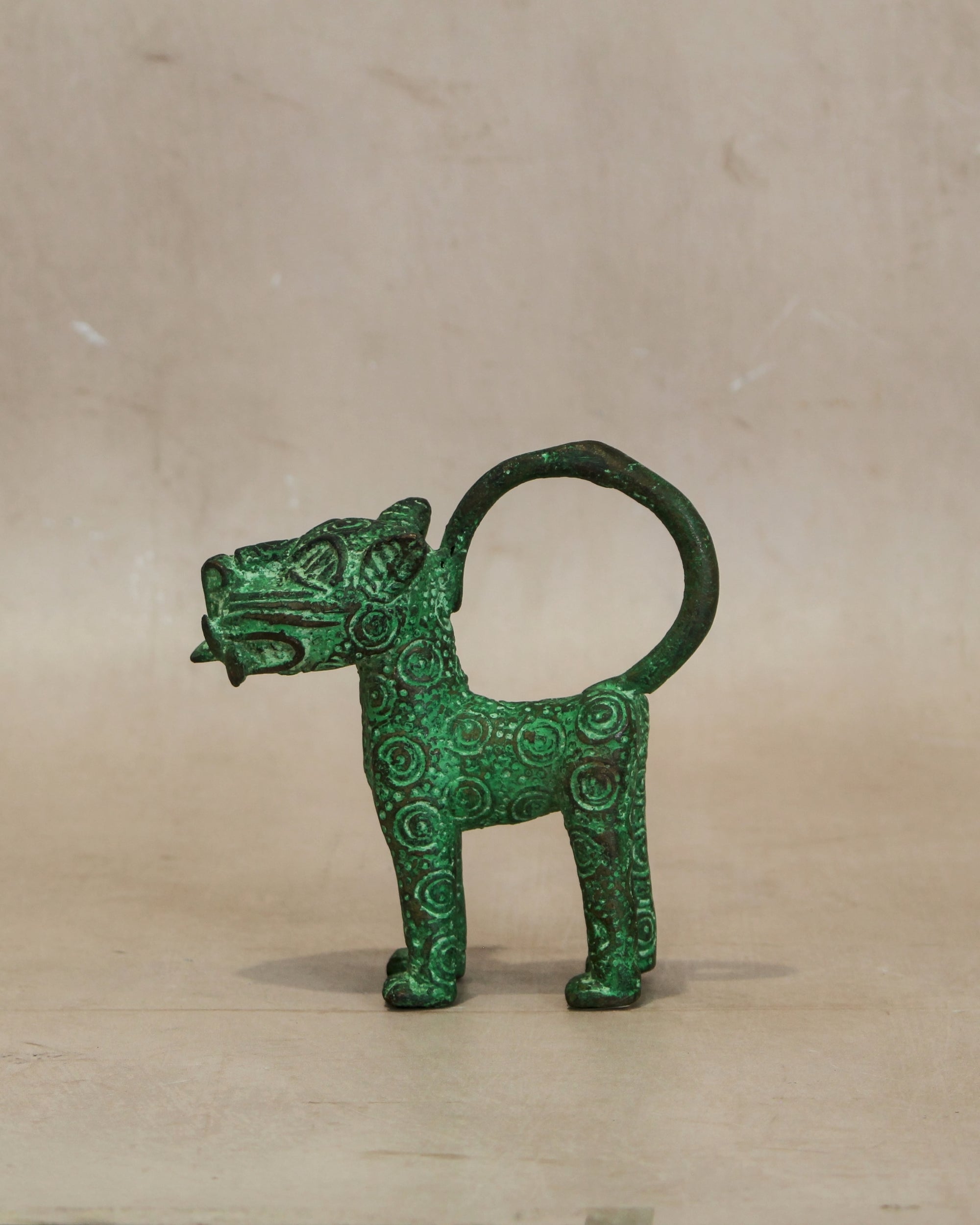 Benin Leopard sculpture - Bronze 1.2