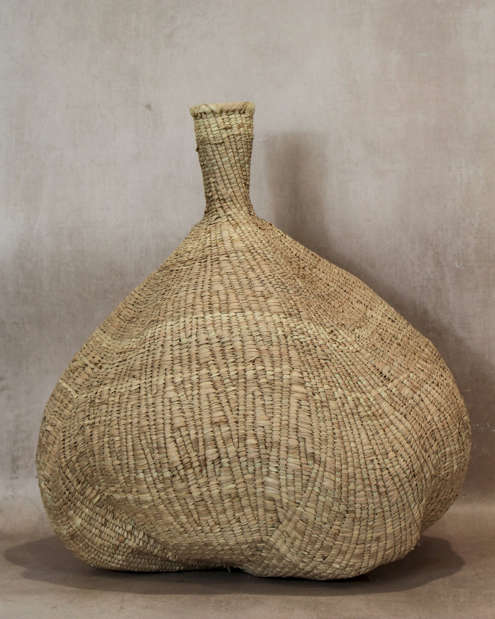 Garlic Gourd woven basket - Zimbabwe - 126.2