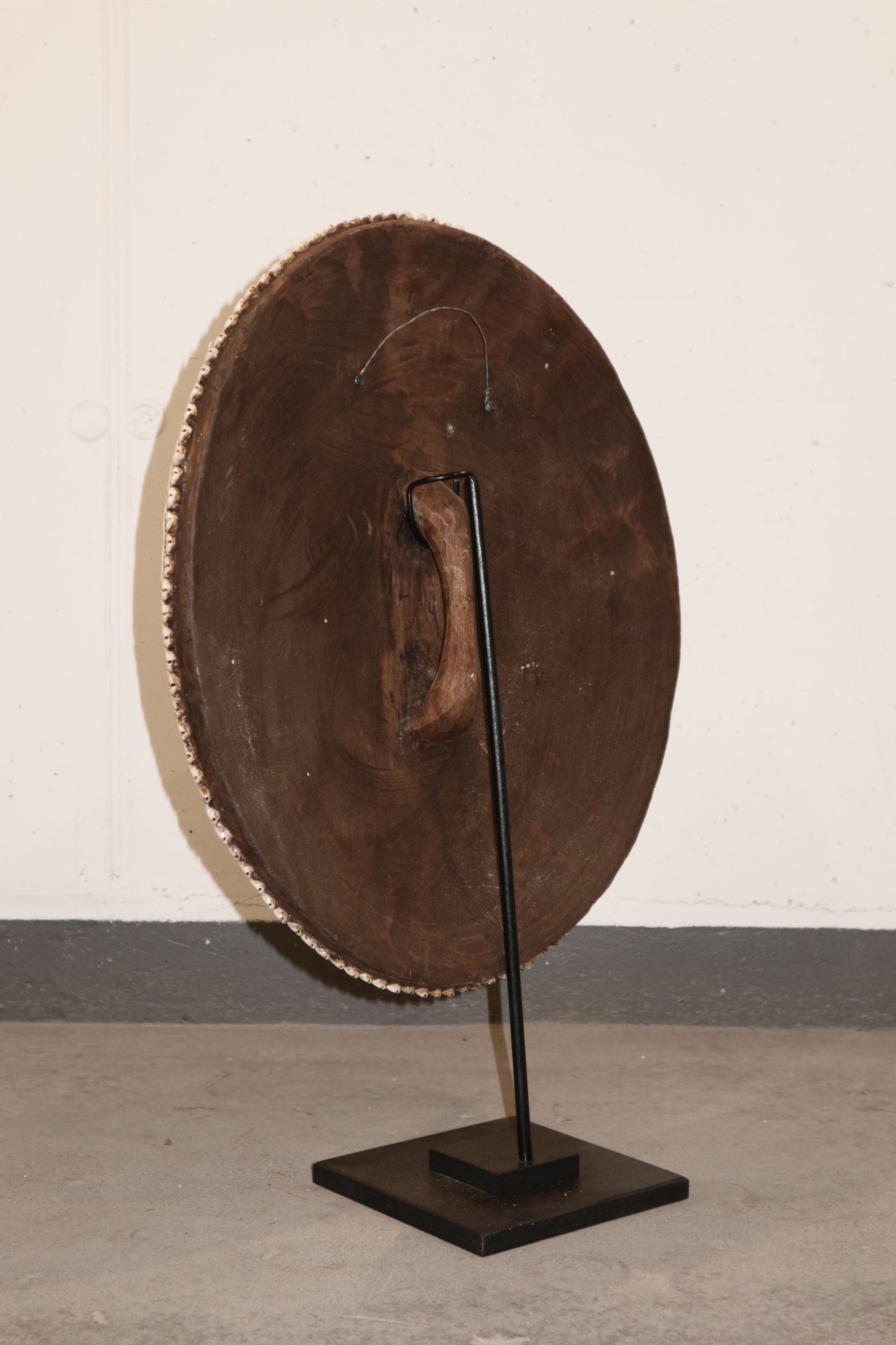 Cameroon Beaded Shield - L - 56cm Black & Gold 10