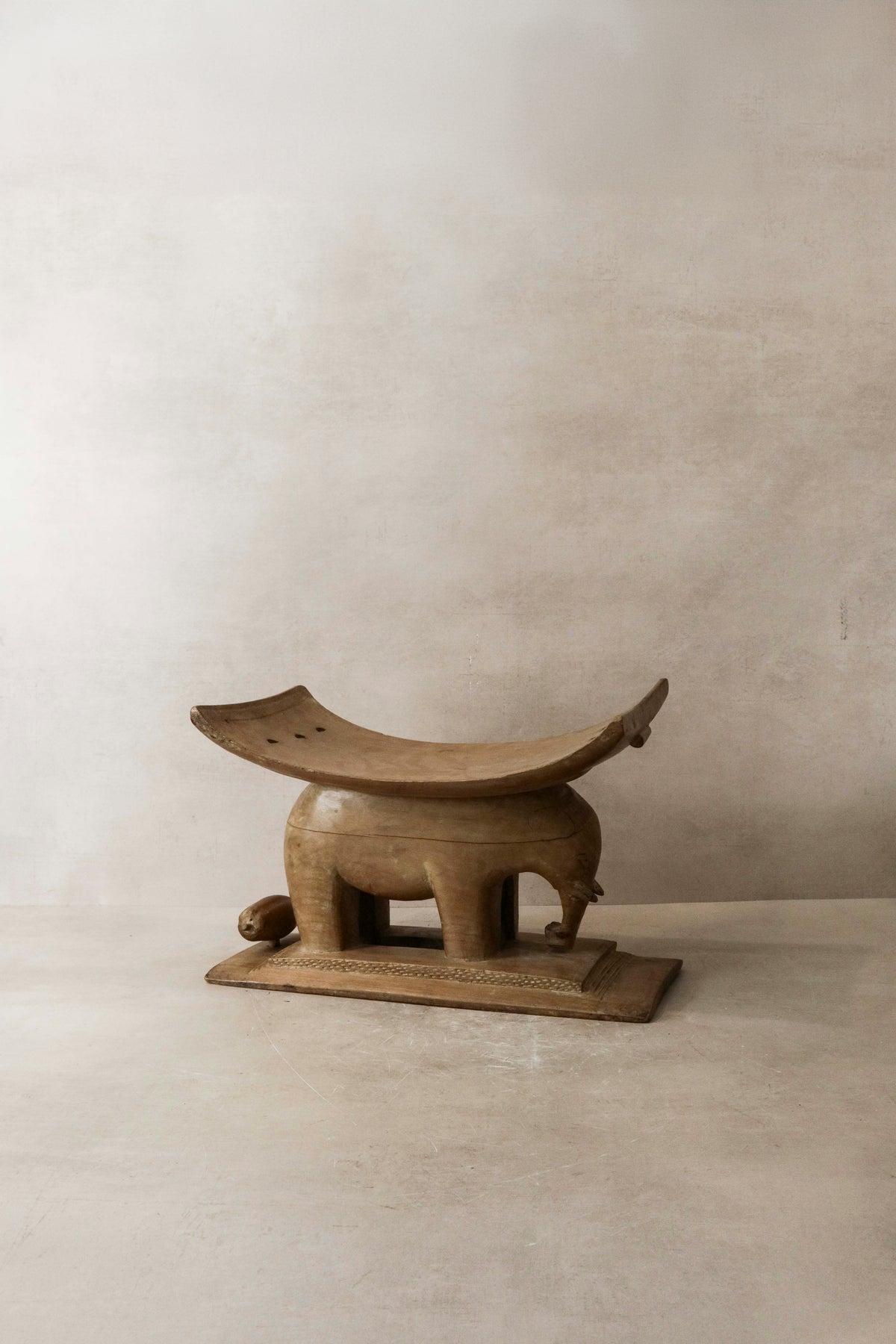 Ashanti Stool - 138.1