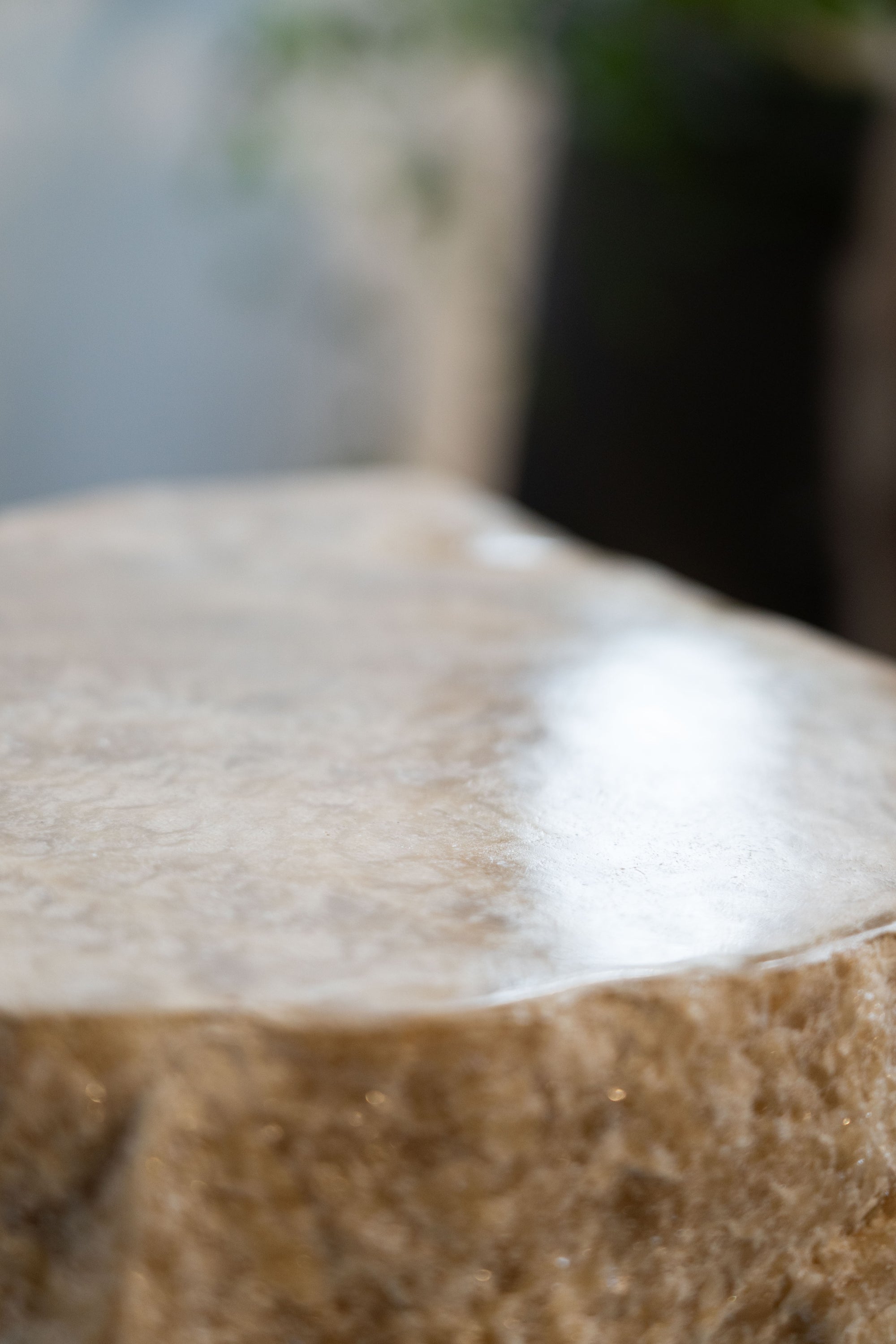 Natural Cut Onyx Side Table \ Stool