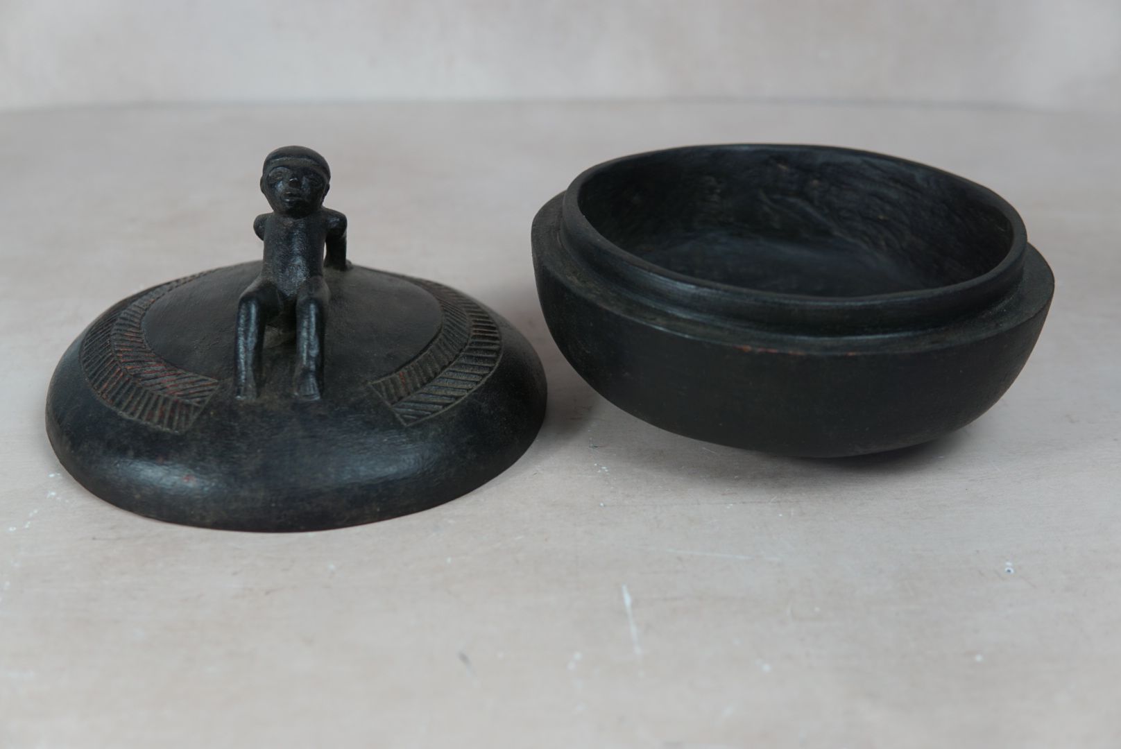 Lozi Bowl - Lying Man 66.3