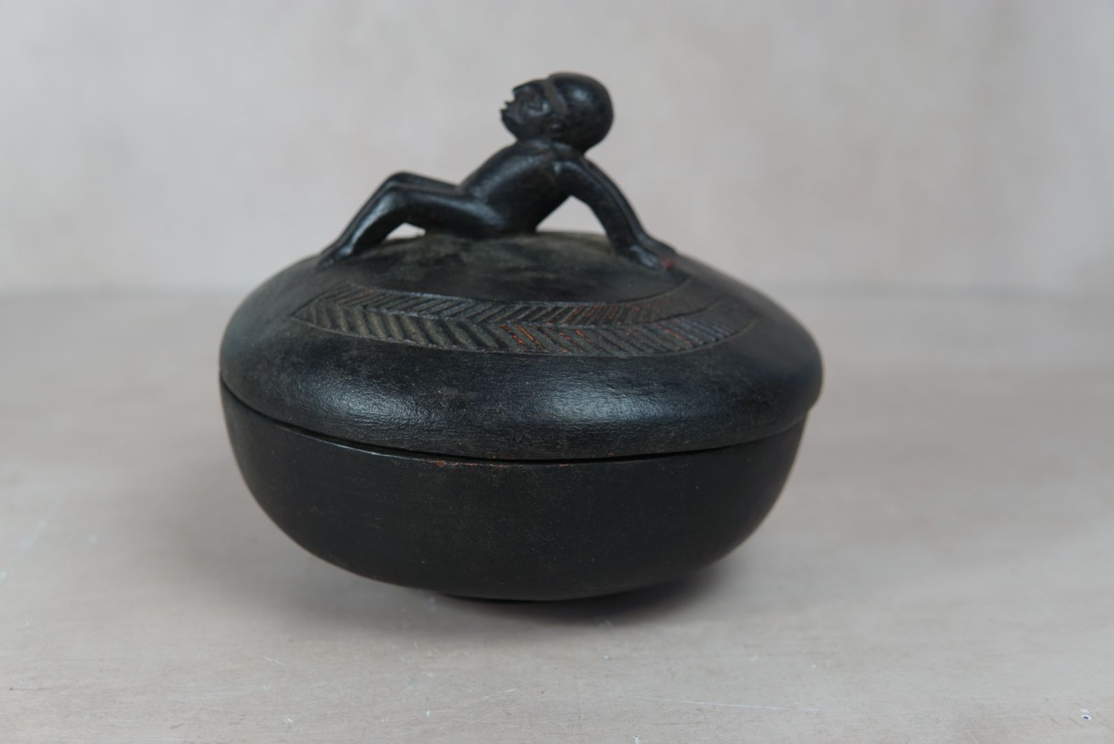 Lozi Bowl - Lying Man 66.3