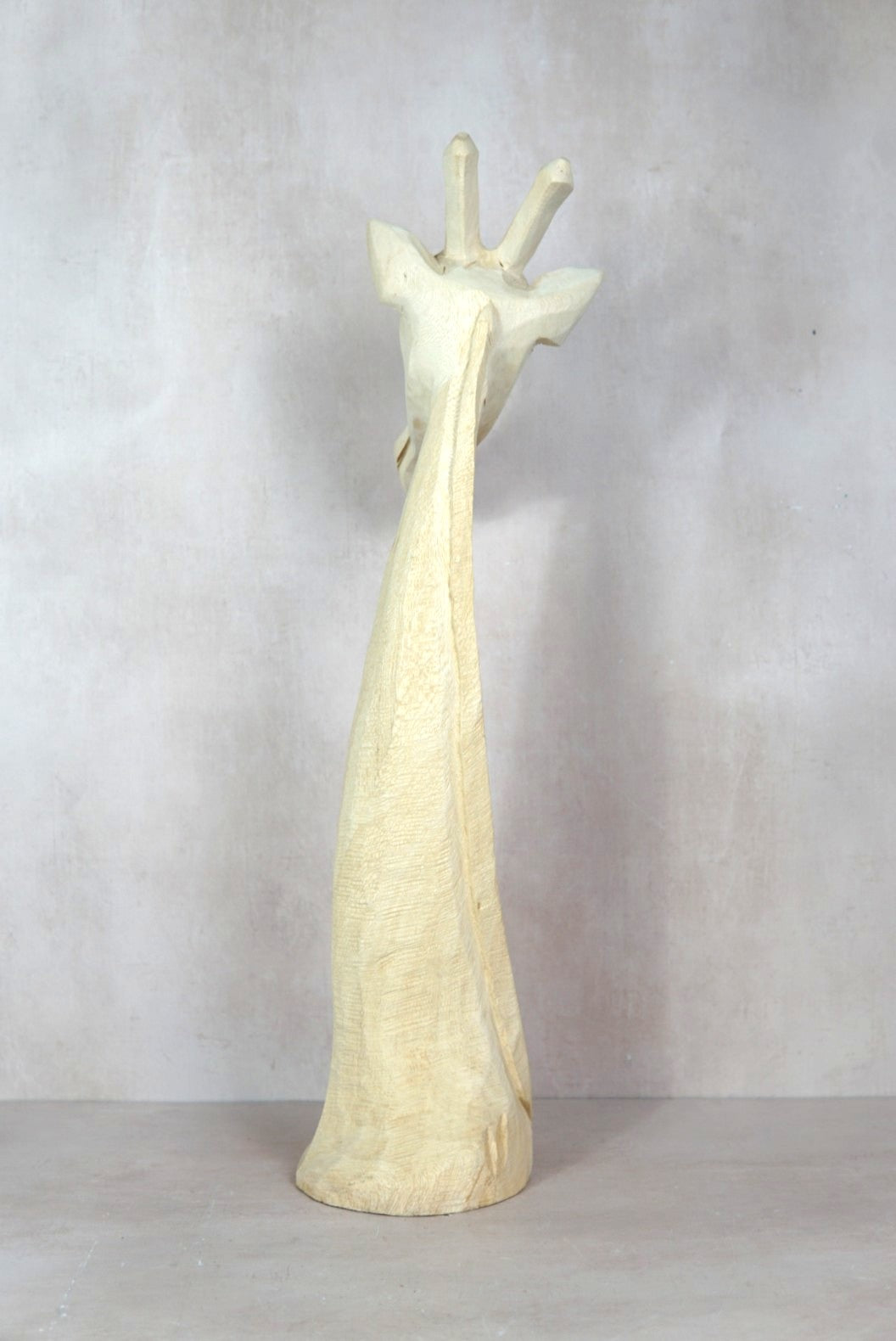 Swazi Giraffe-head sculptures - wood - 80.1