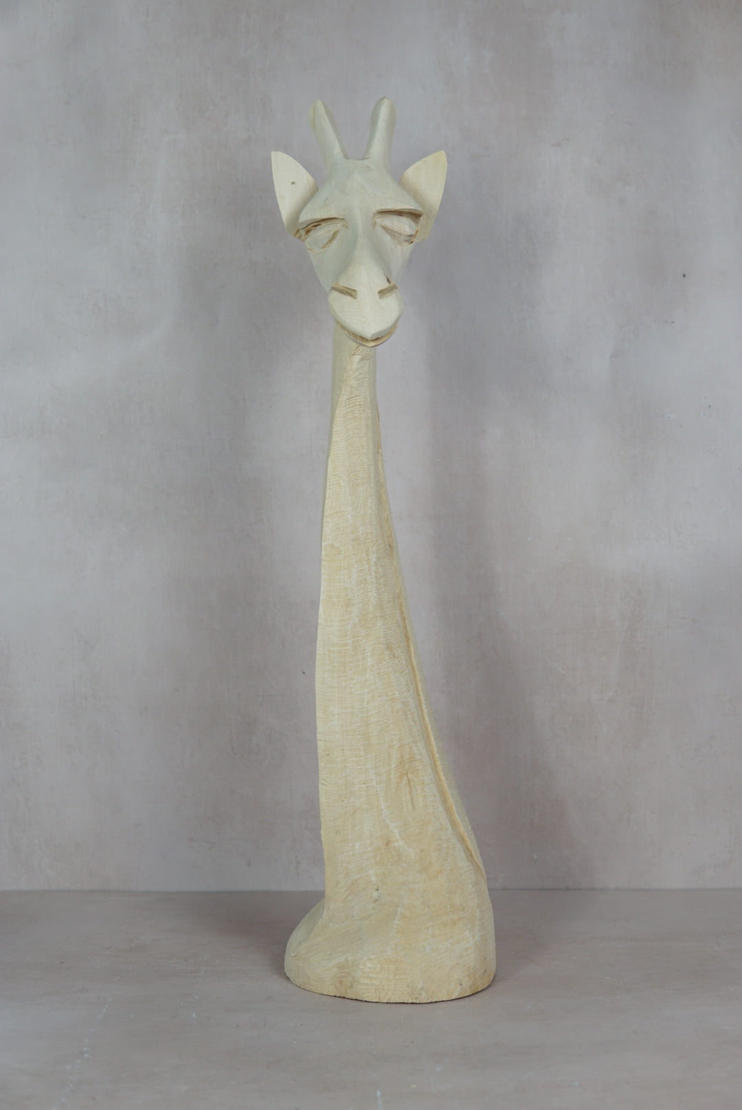 Swazi Giraffe-head sculptures - wood - 80.4