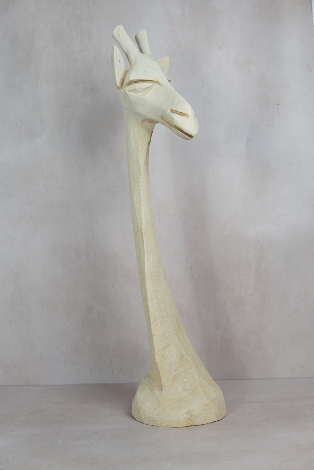 Swazi Giraffe-head sculptures - wood - 80.4