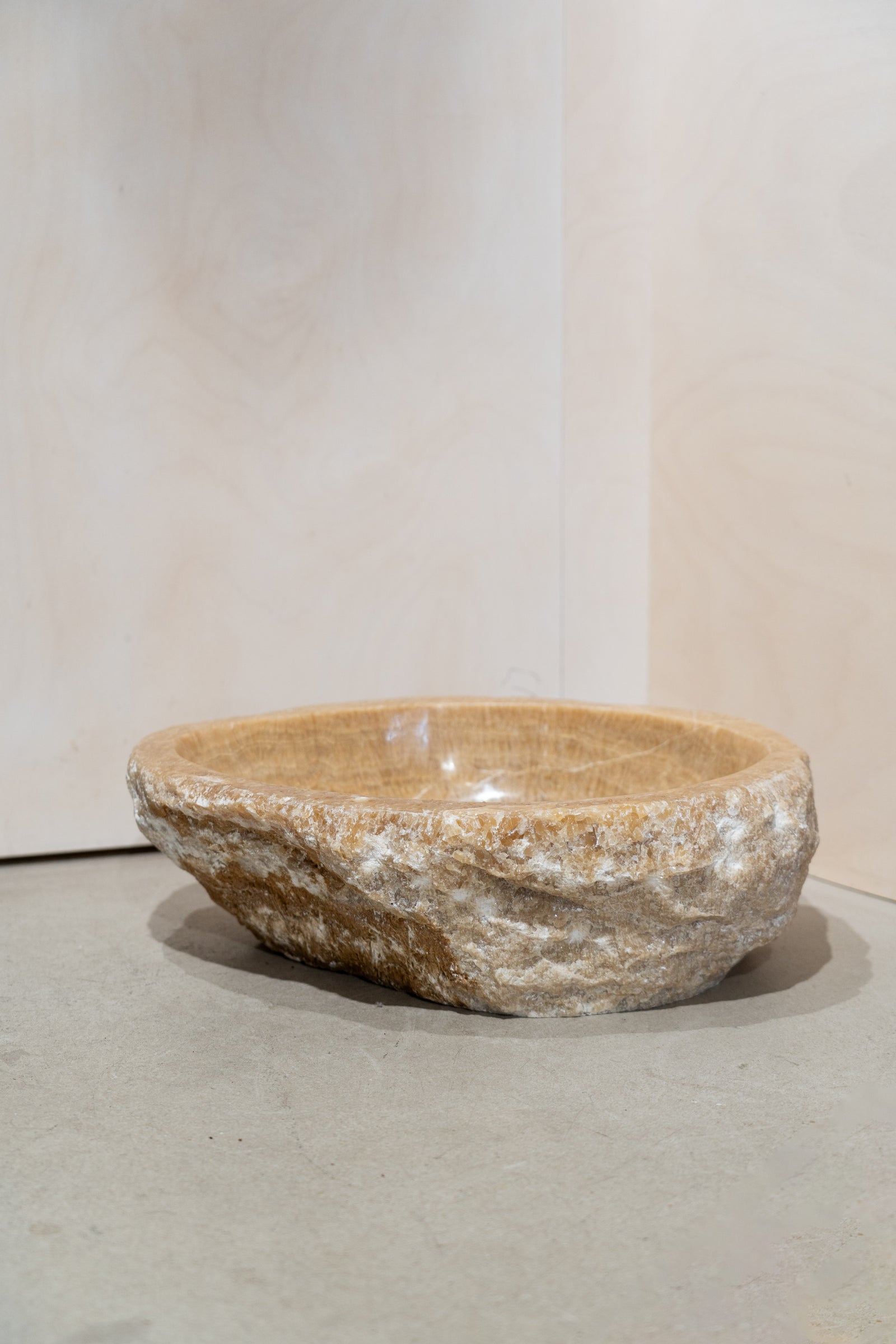 Natural Edge Onyx Wash Basin \ Sink