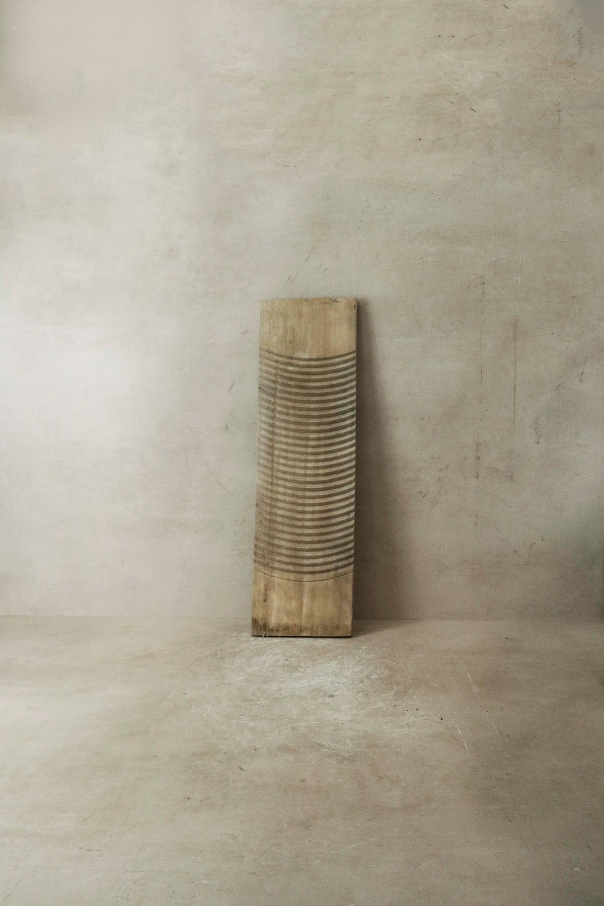 Vintage Elm Wooden Washboard - 3