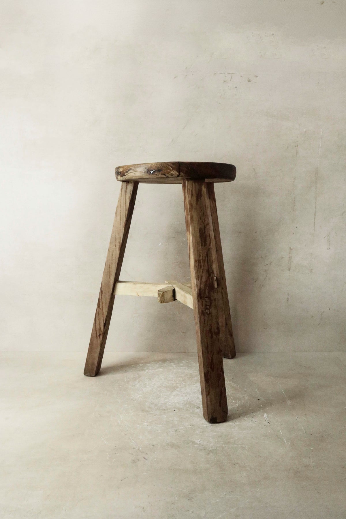 Vintage Rustic Elm Wood Stool - Round - No 28