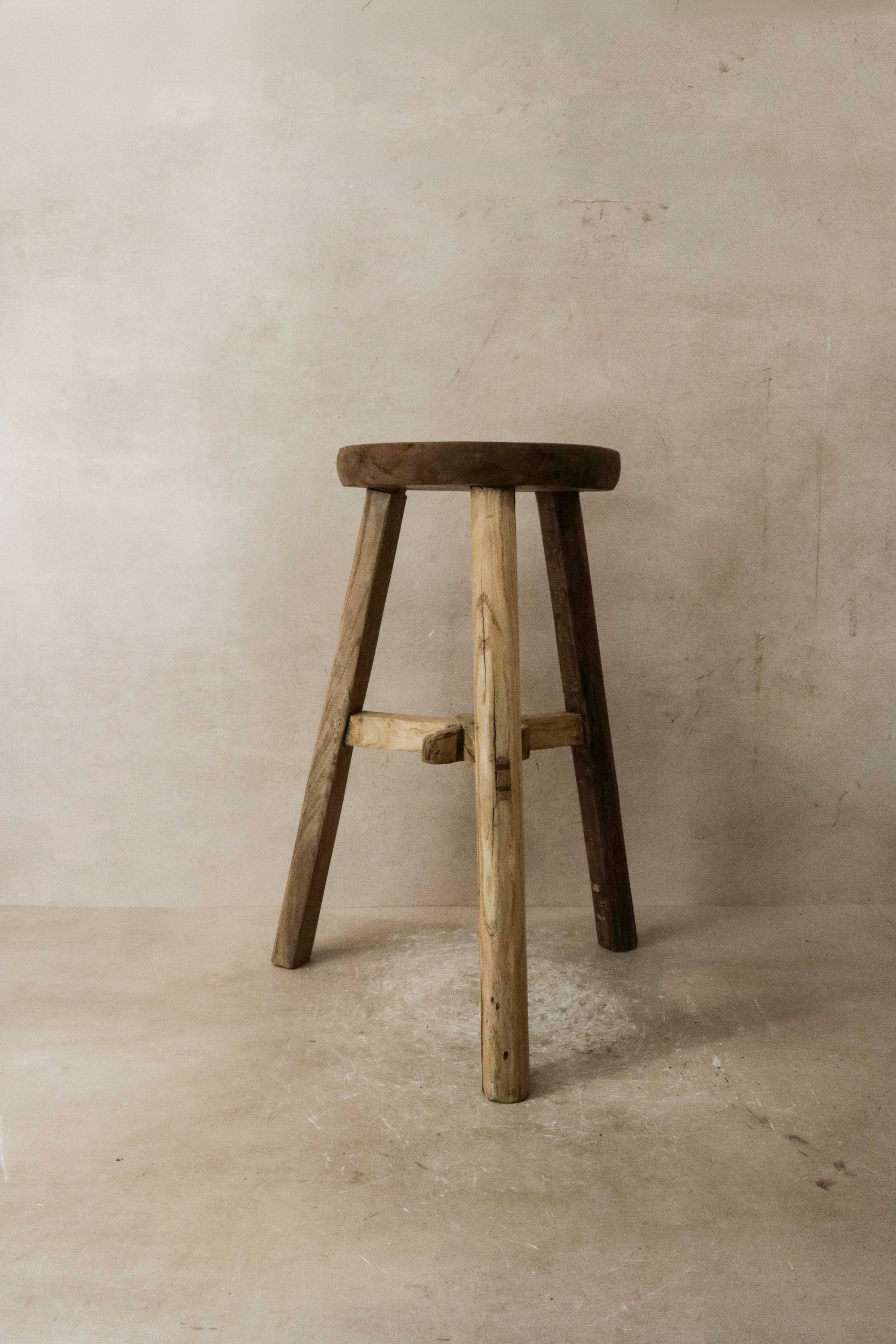 Vintage Rustic Elm Wood Stool - Round - No 39