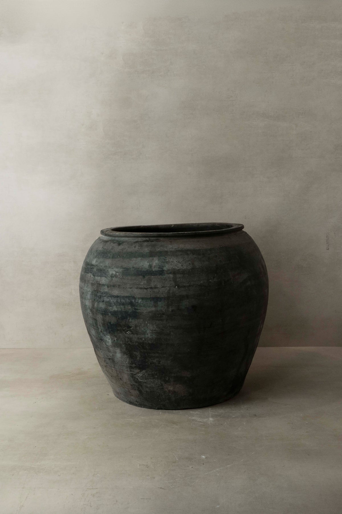 Vintage Dark Pot n° 010