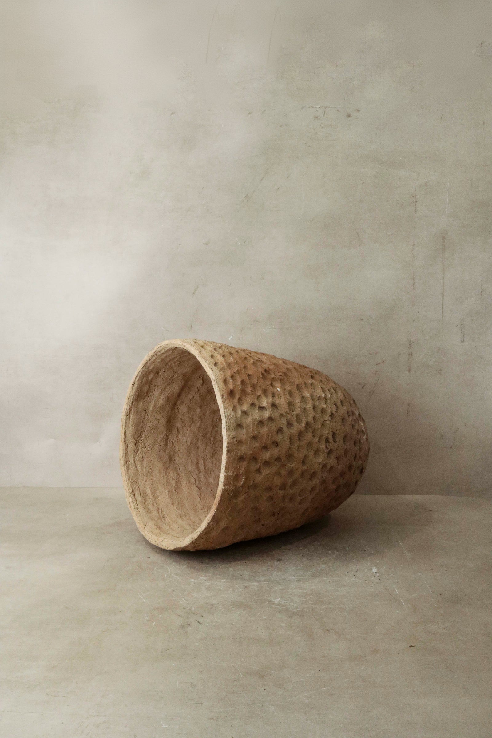 Textured Gwayi Clay Pot - Zimbabwe - 30.1