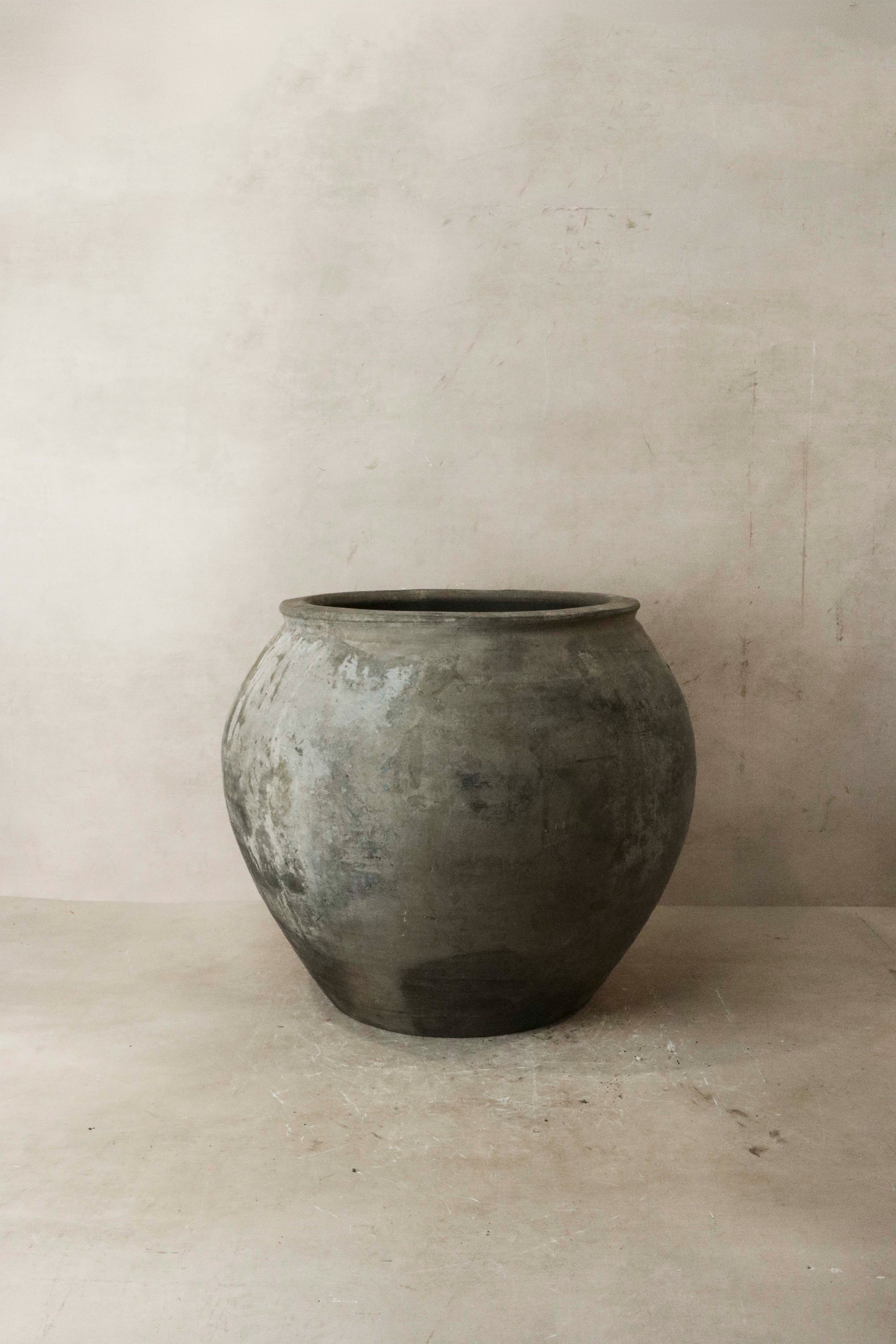 Vintage Dark Pot n° 036