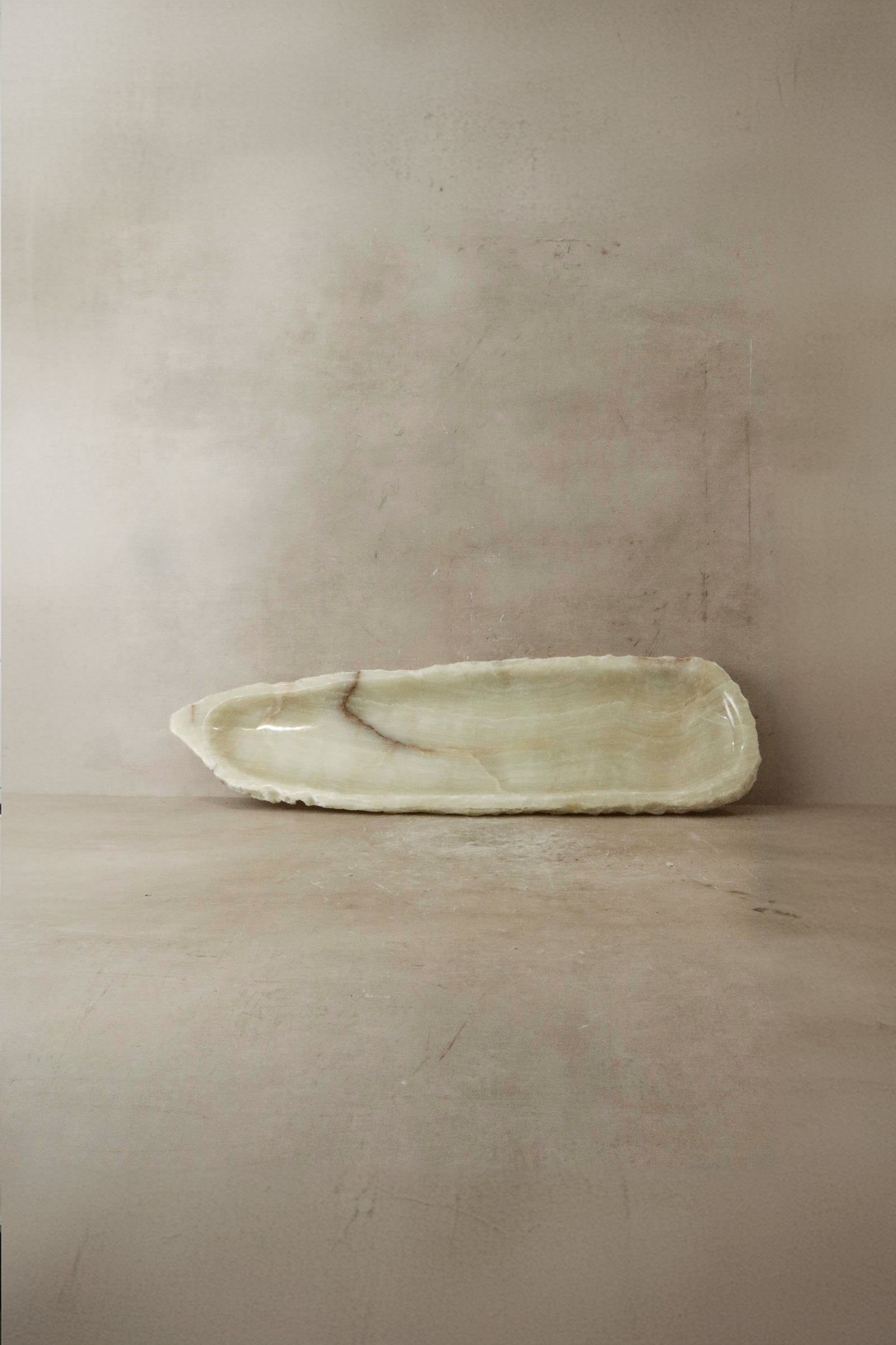 Premium Onyx Tray Raw Edge No 8