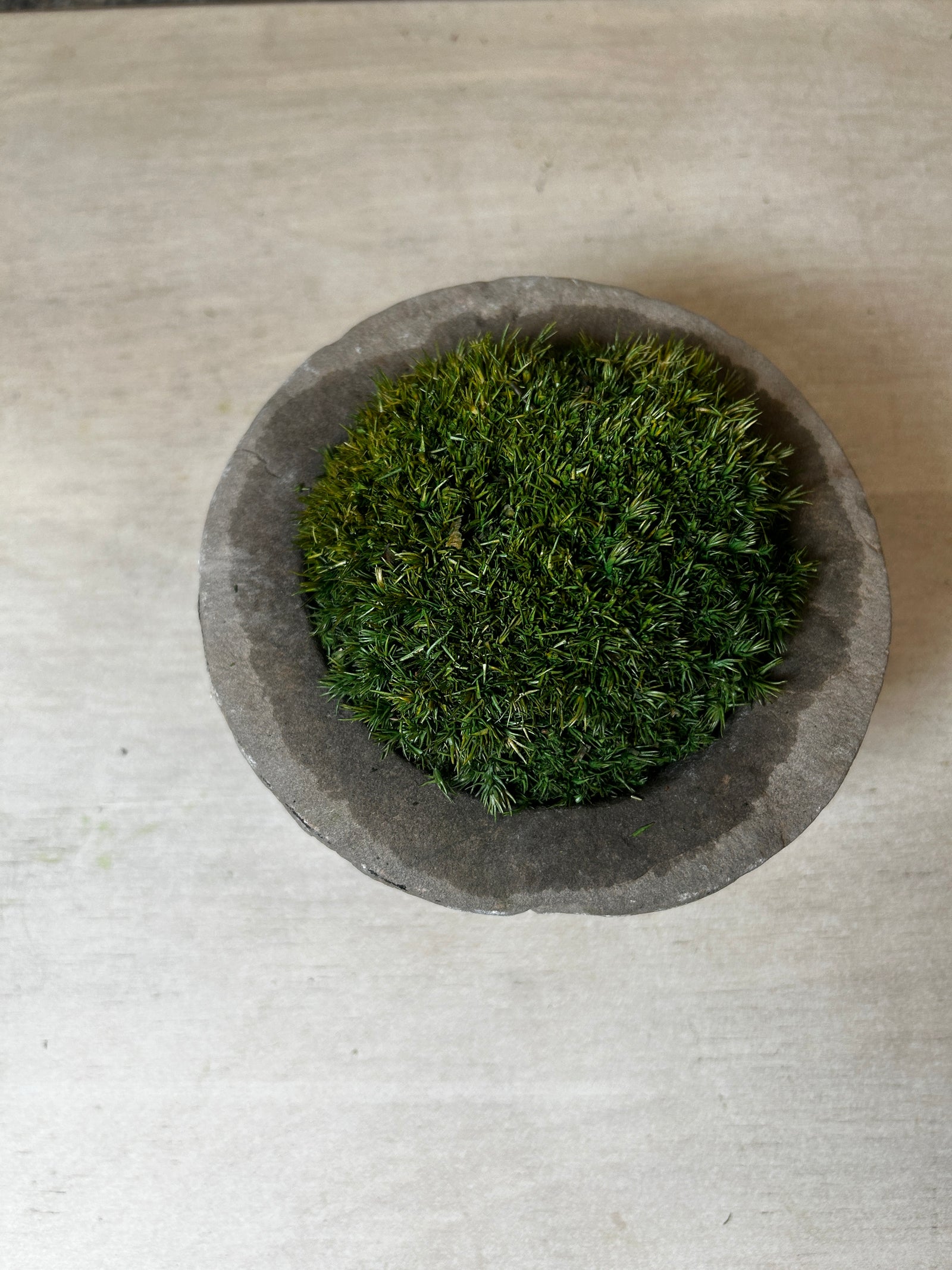 Antique Stone Mortar with Moss FR50