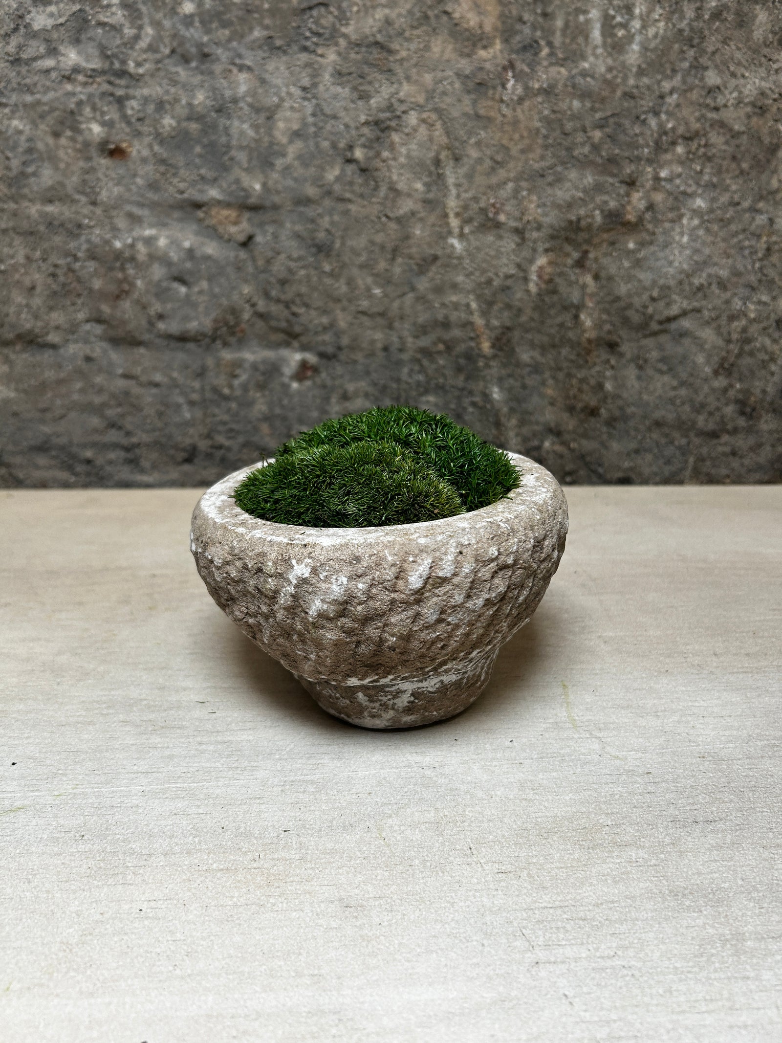 Antique Stone Mortar with Moss FR52