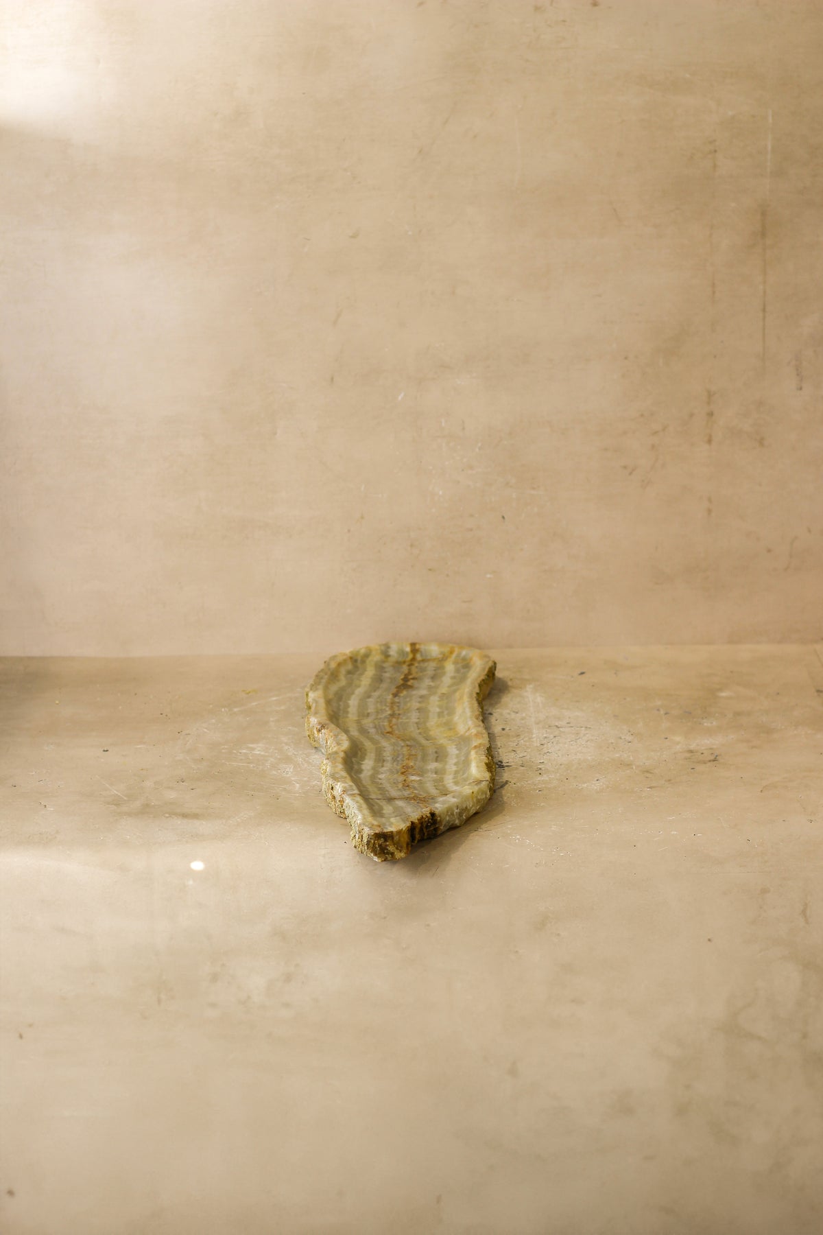 Premium Onyx Tray Raw Edge No 14