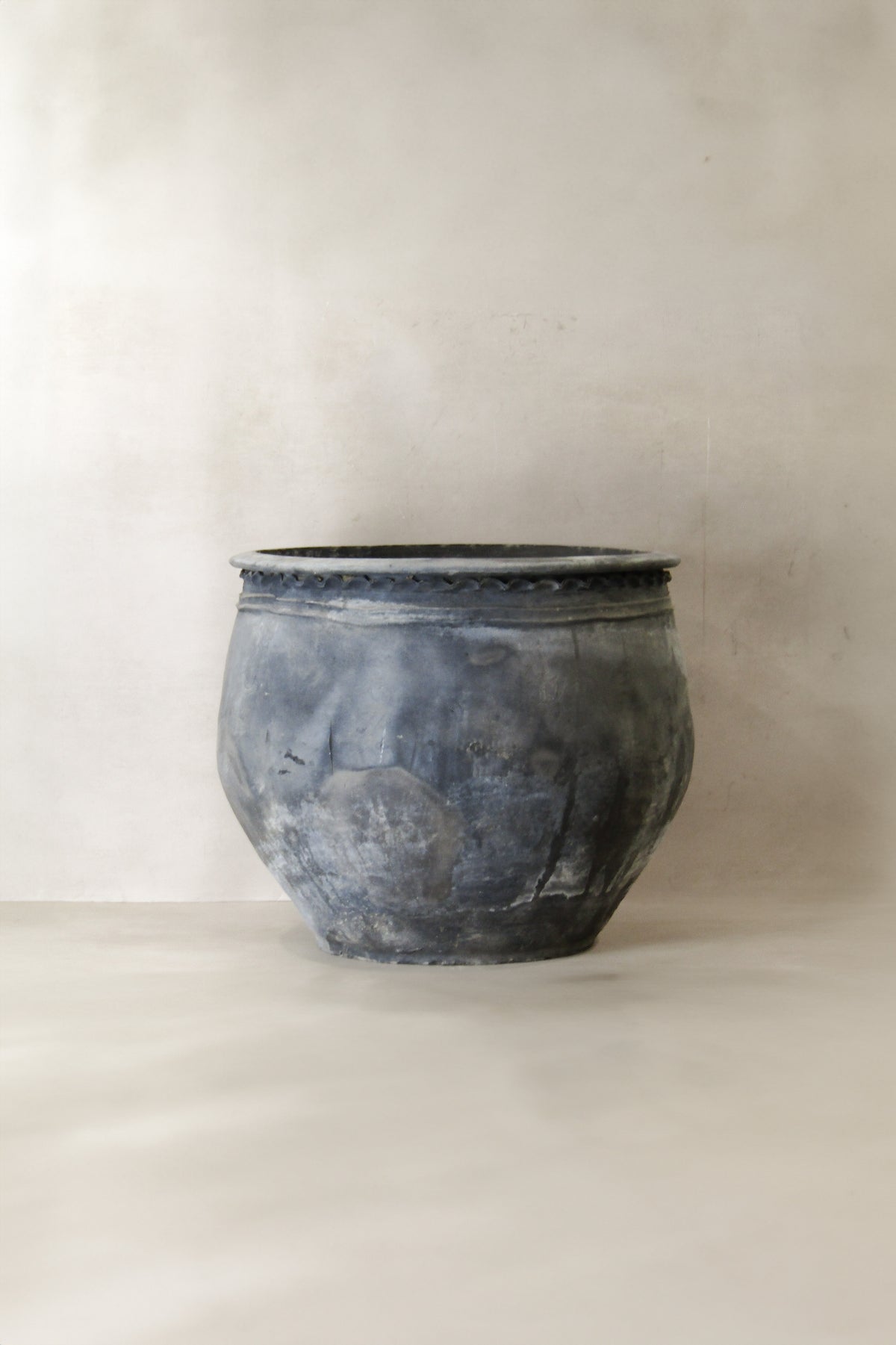 Big Old Grey Asian Pots - L020