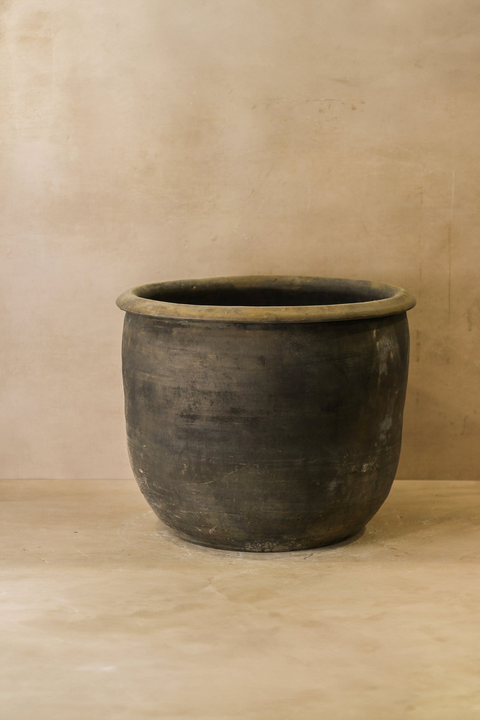 Big Old Grey Asian Pots - L013