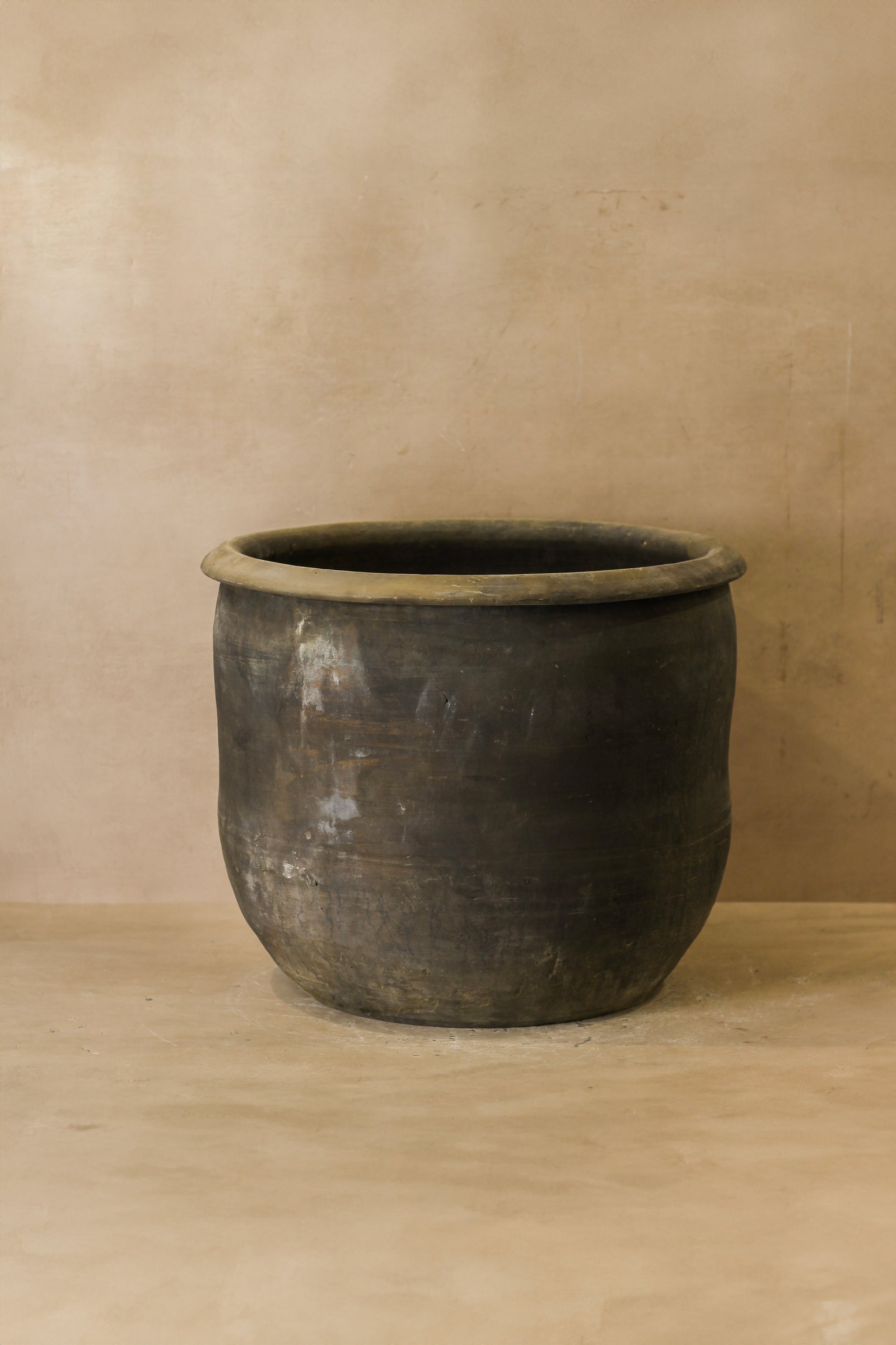 Big Old Grey Asian Pots - L013