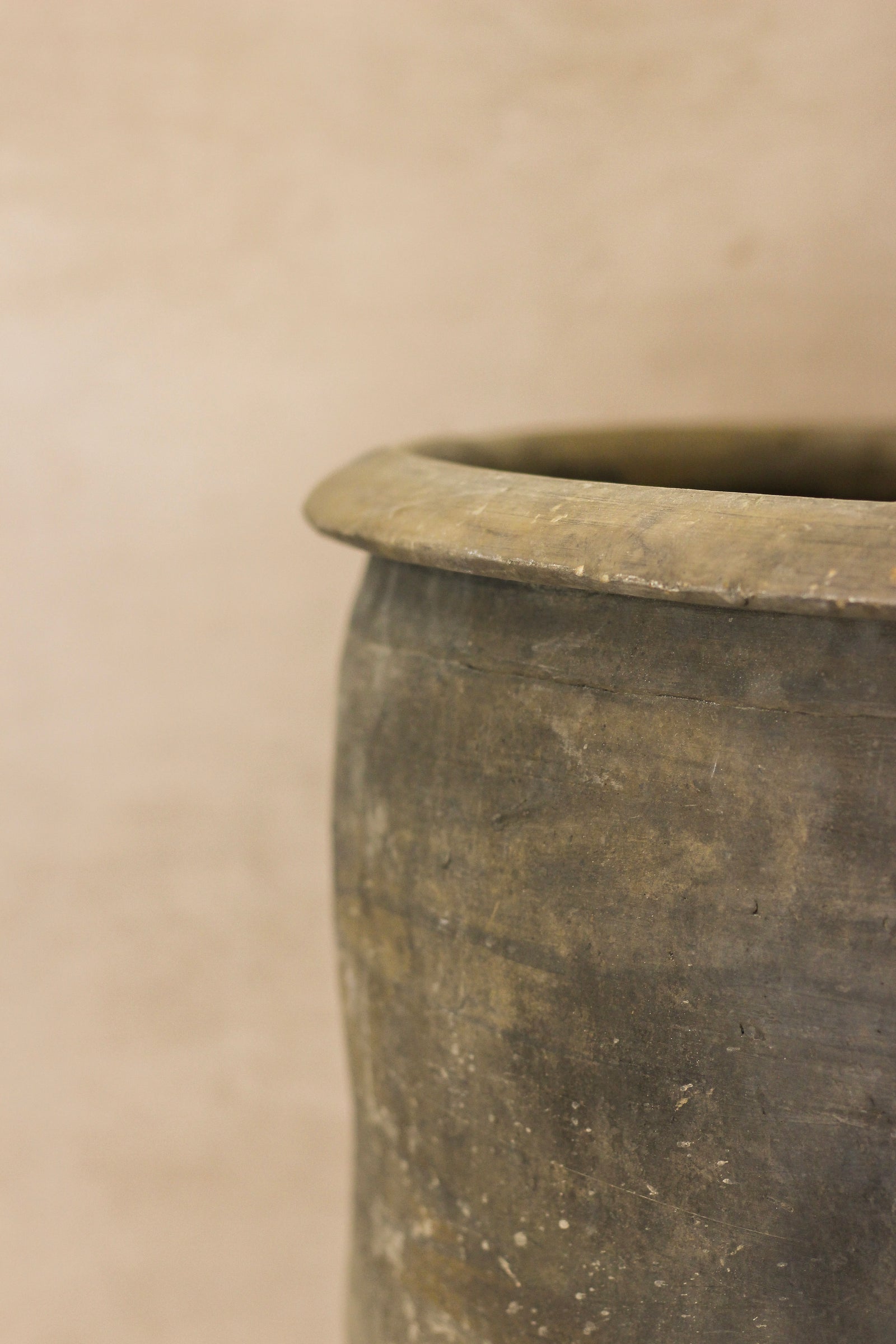 Big Old Grey Asian Pots - L013