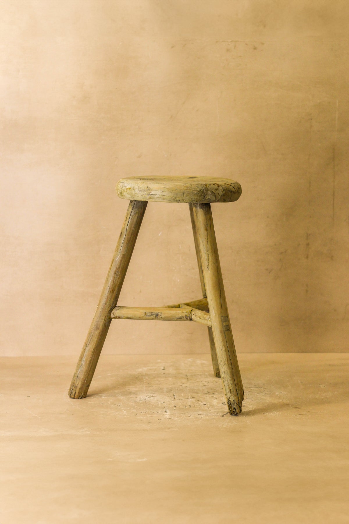 Vintage Rustic Elm Wood Stool - Round - No 45