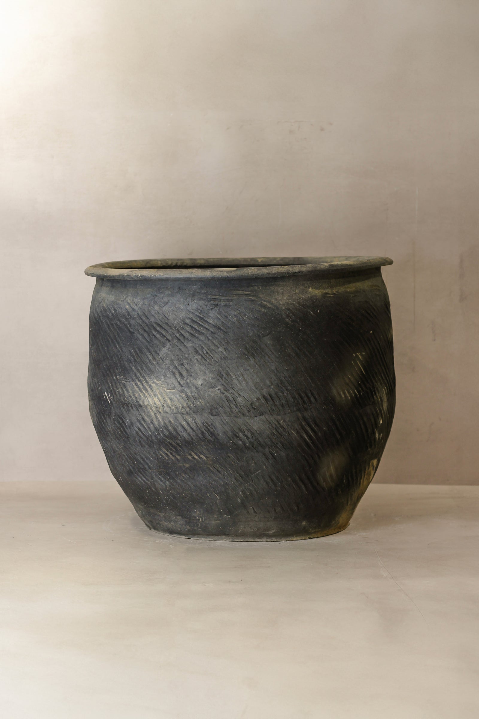 Big Old Grey Asian Pots - L014