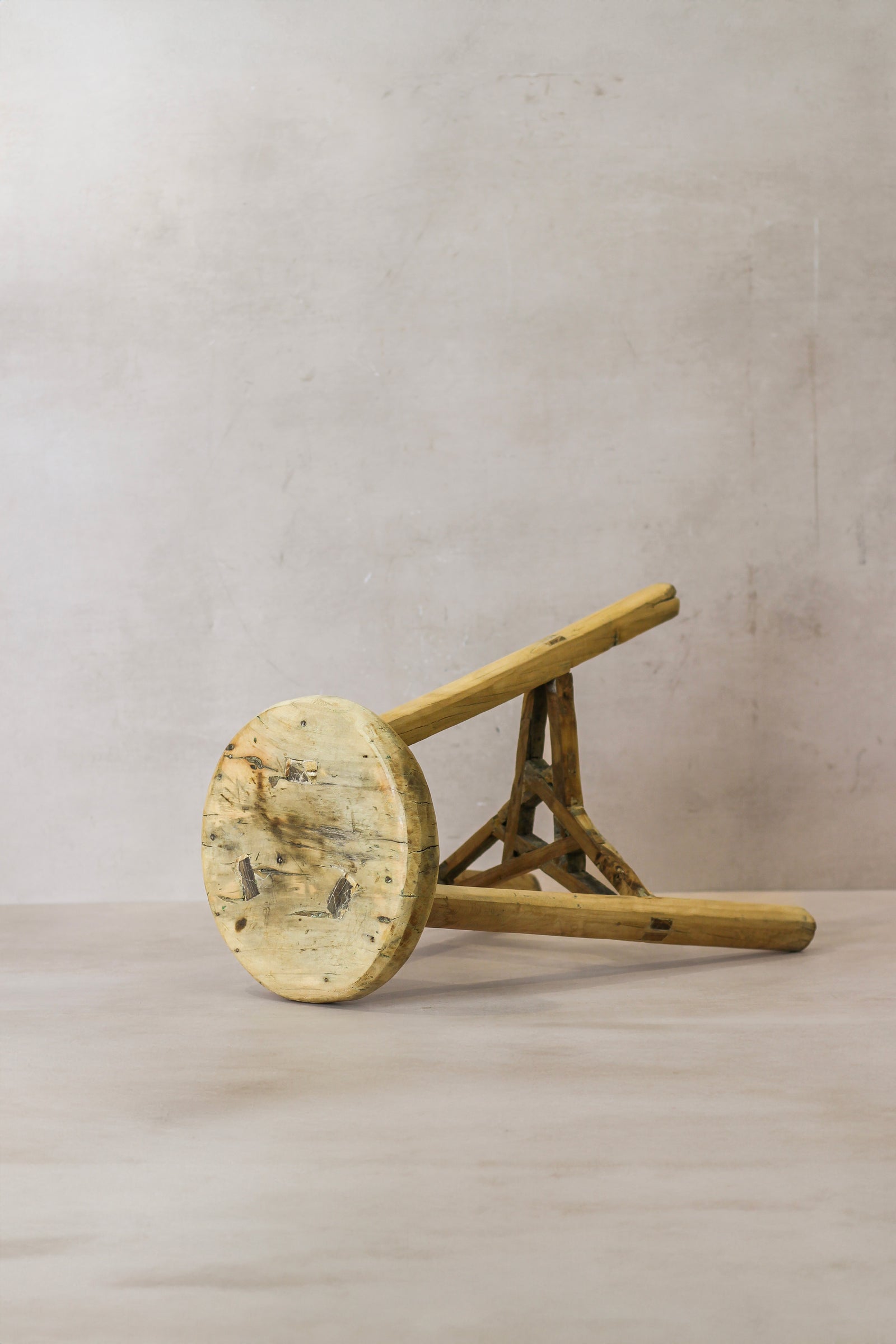 Vintage Rustic Elm Wood Stool - Round - No 52