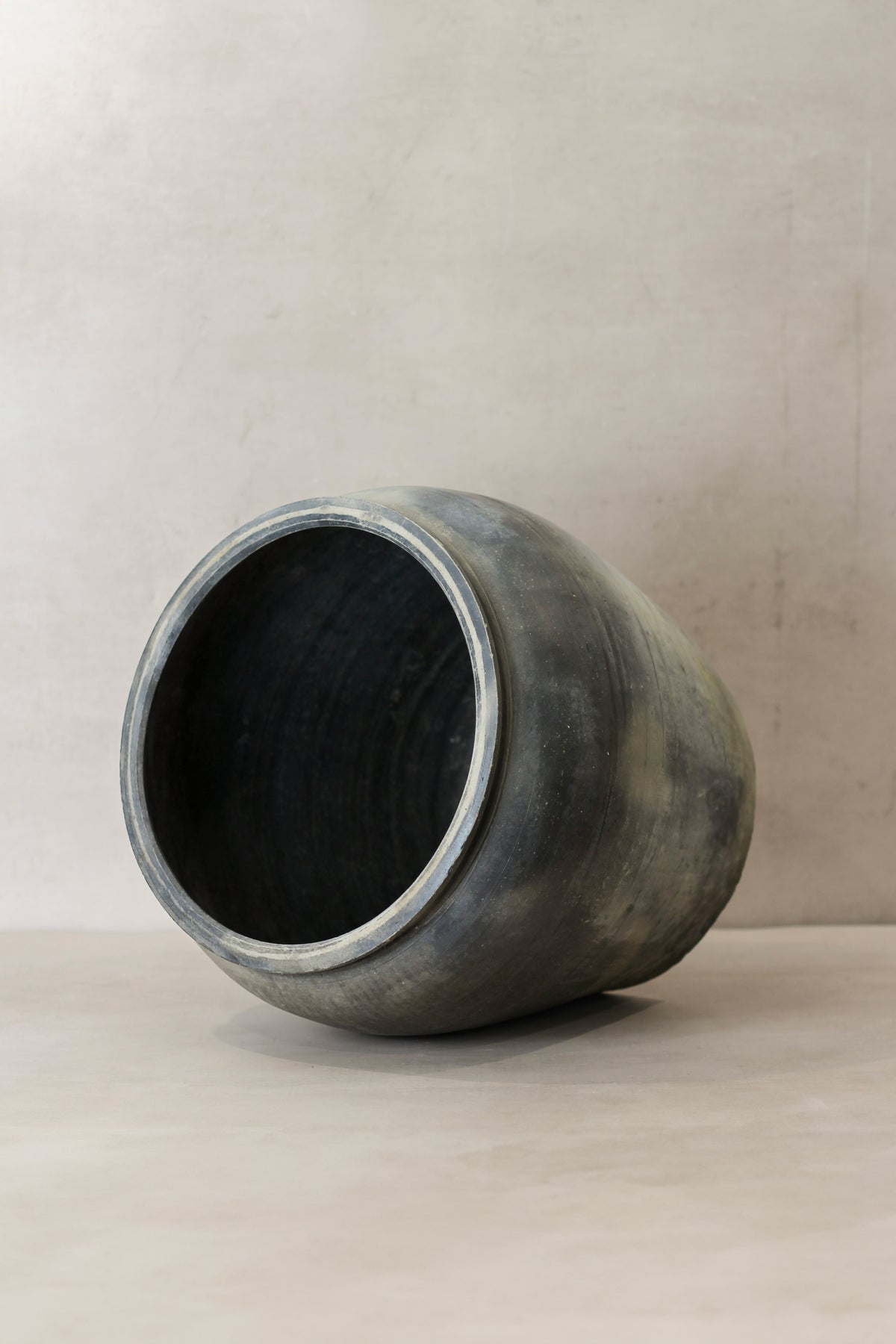 Vintage Dark Pot - No 76