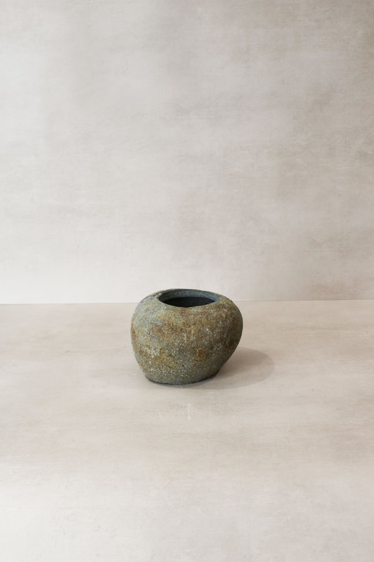 River Stone Planter Pot No7