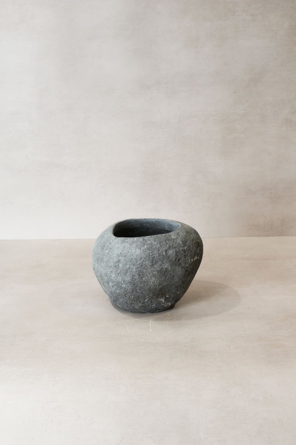 River Stone Planter Pot No9