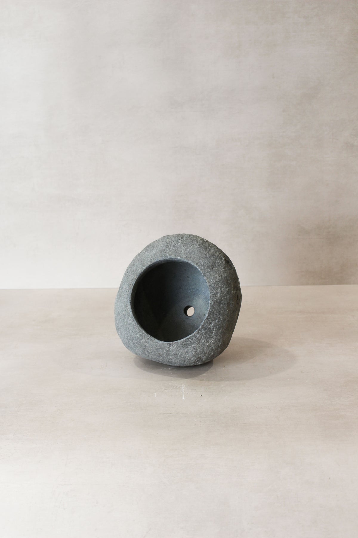 River Stone Planter Pot No9
