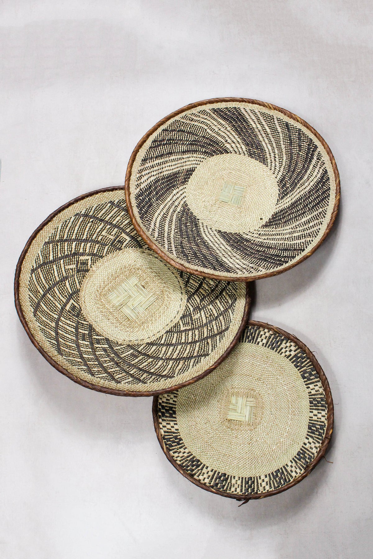 Tonga baskets — detail of the 'snake's belly' edging