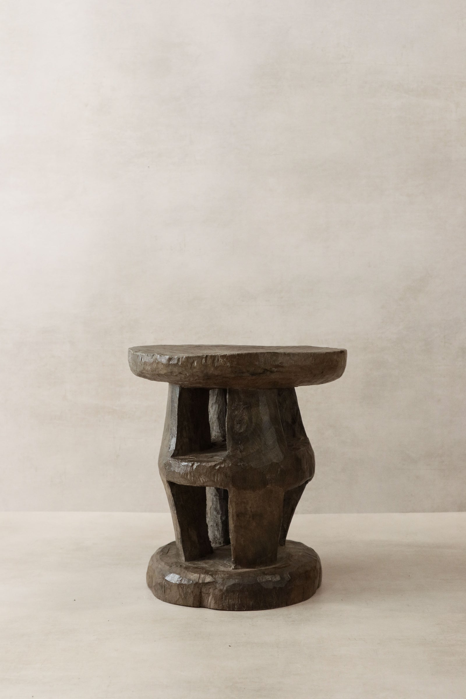 Tonga Stool - 102.3