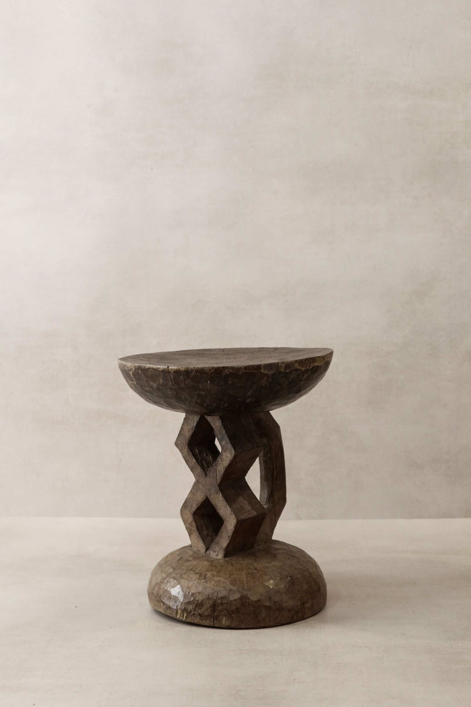 Tonga Stool - 34.2