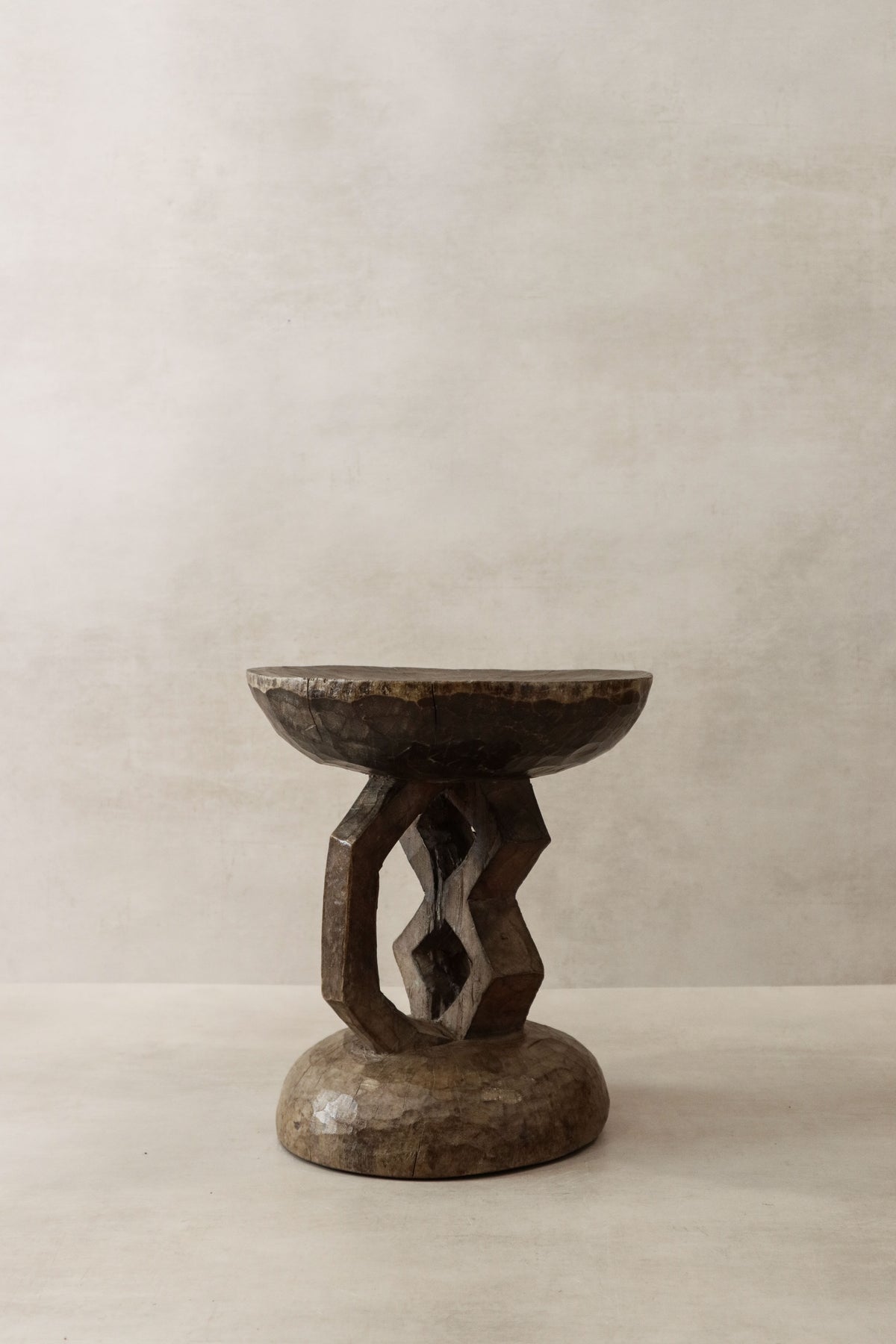 Tonga Stool - 34.2