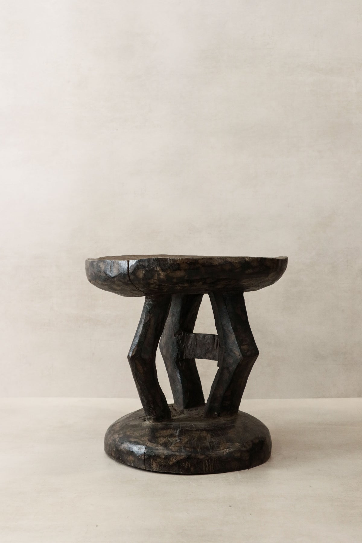Tonga Stool - 37.4