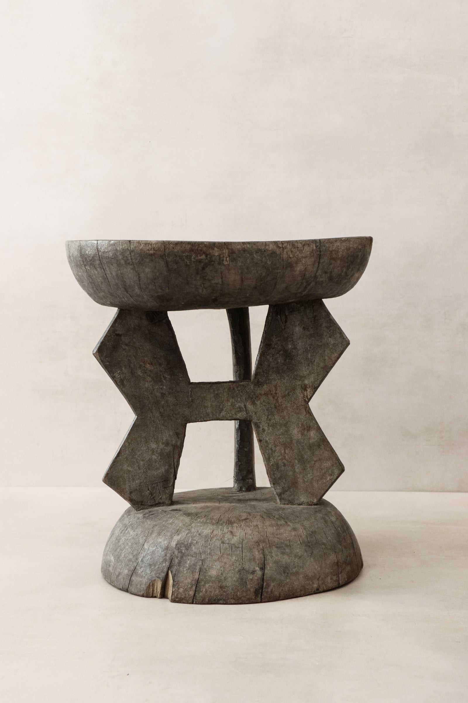 Tonga Stool - 37.3